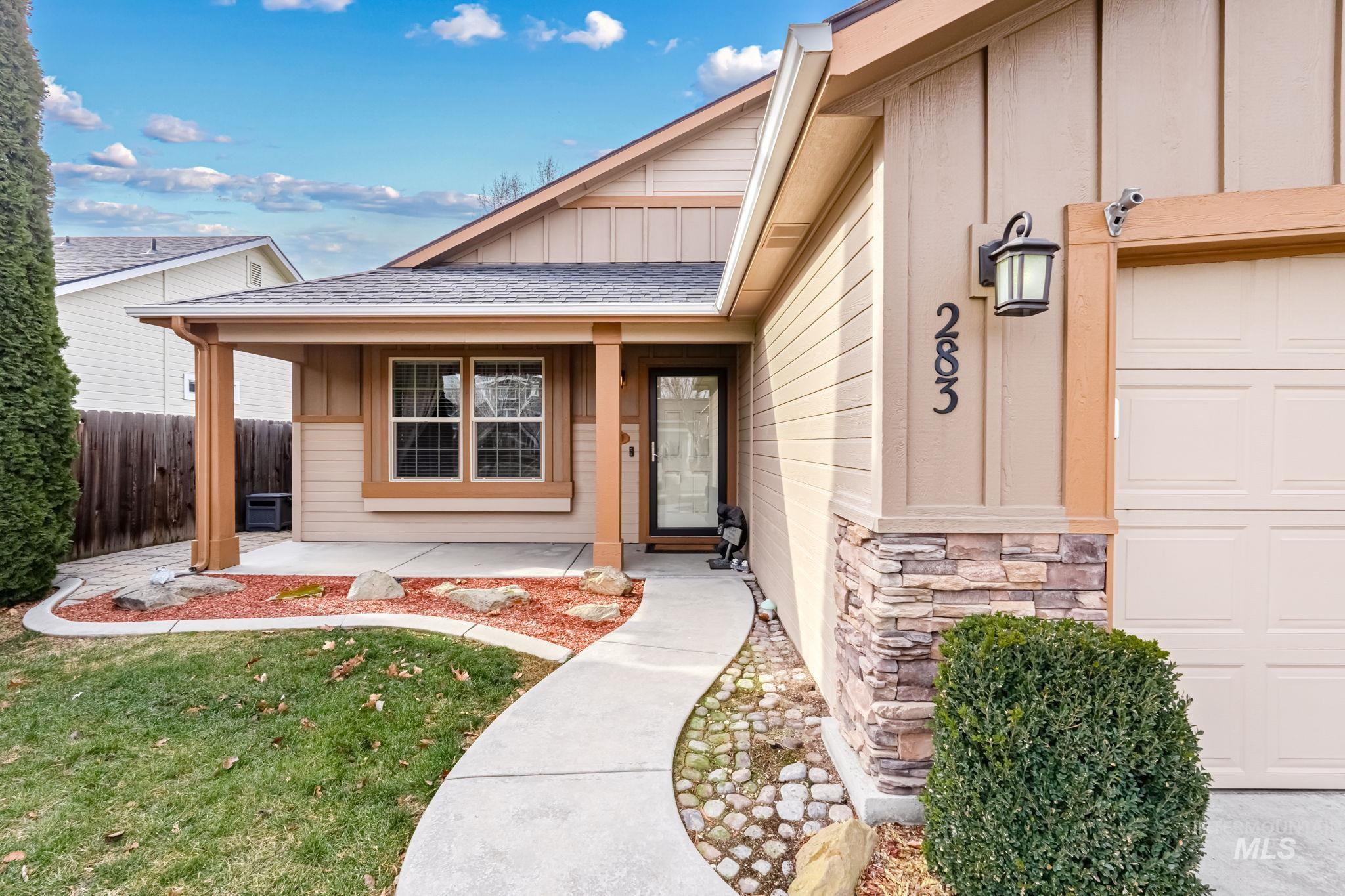 283 E Producer Dr, Meridian, Idaho 83646, 3 Bedrooms, 2 Bathrooms, Residential For Sale, Price $459,900,MLS 98973181