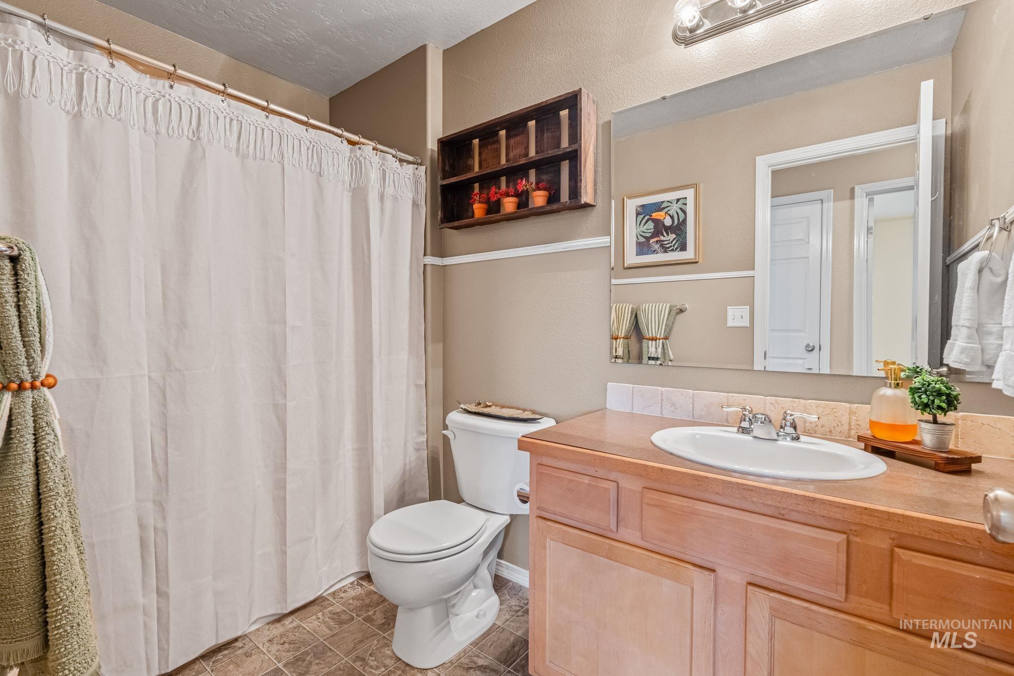 283 E Producer Dr, Meridian, Idaho 83646, 3 Bedrooms, 2 Bathrooms, Residential For Sale, Price $459,900,MLS 98973181