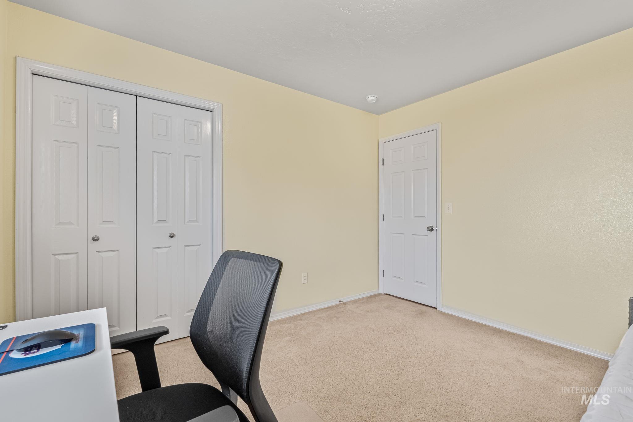 283 E Producer Dr, Meridian, Idaho 83646, 3 Bedrooms, 2 Bathrooms, Residential For Sale, Price $459,900,MLS 98973181