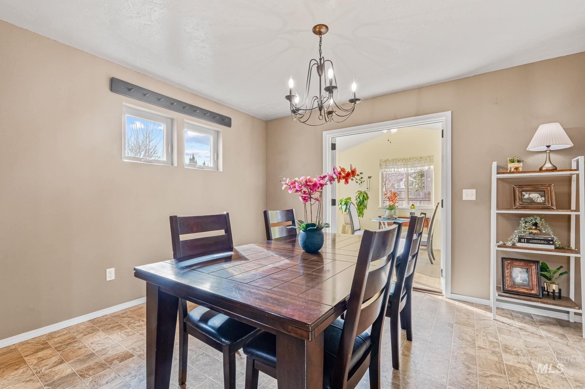 283 E Producer Dr, Meridian, Idaho 83646, 3 Bedrooms, 2 Bathrooms, Residential For Sale, Price $459,900,MLS 98973181