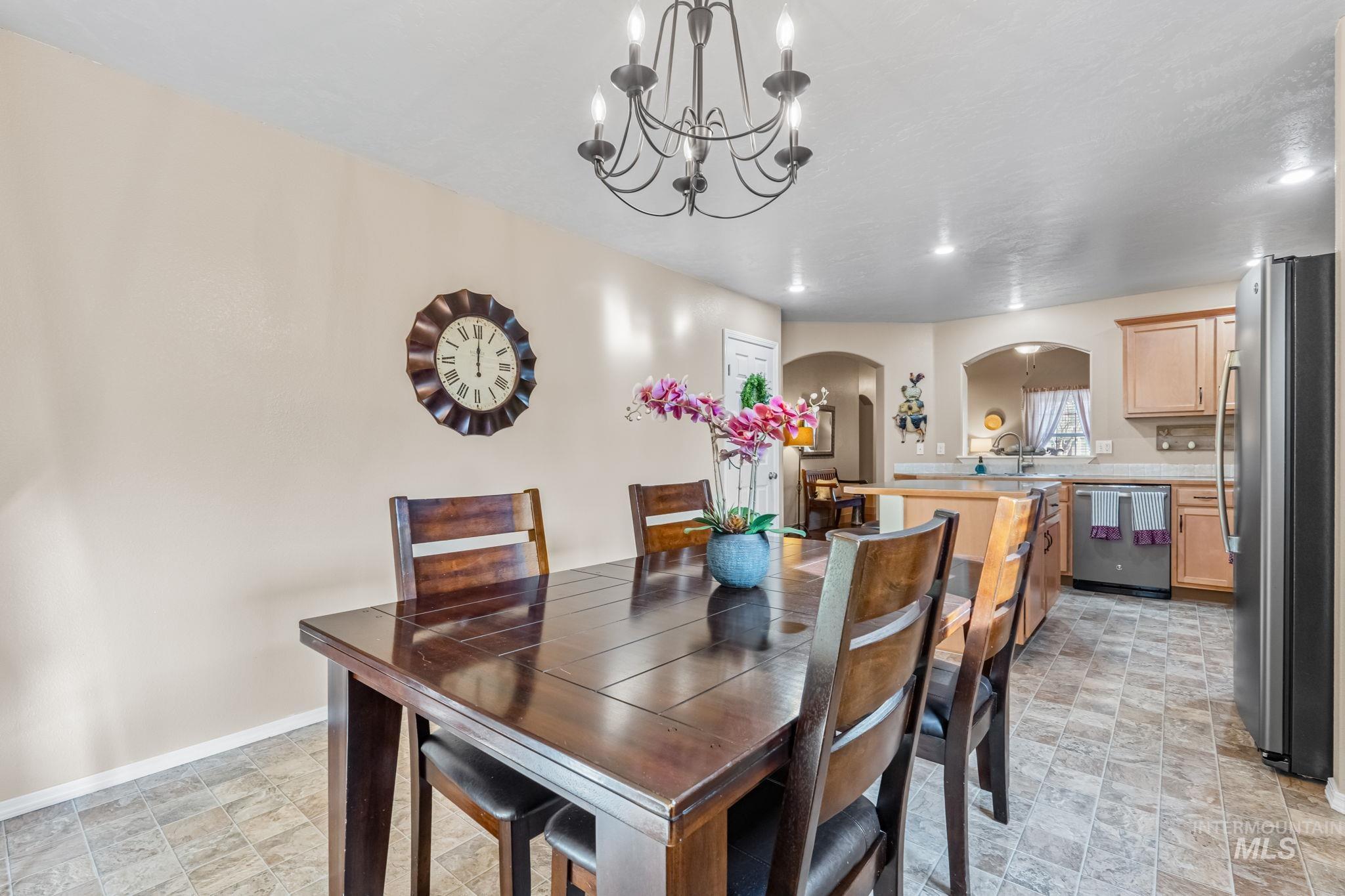 283 E Producer Dr, Meridian, Idaho 83646, 3 Bedrooms, 2 Bathrooms, Residential For Sale, Price $459,900,MLS 98973181