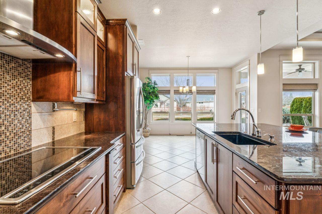 2254 E Trail Blazer Dr, Meridian, Idaho 83646, 3 Bedrooms, 2.5 Bathrooms, Residential For Sale, Price $675,000,MLS 98973182