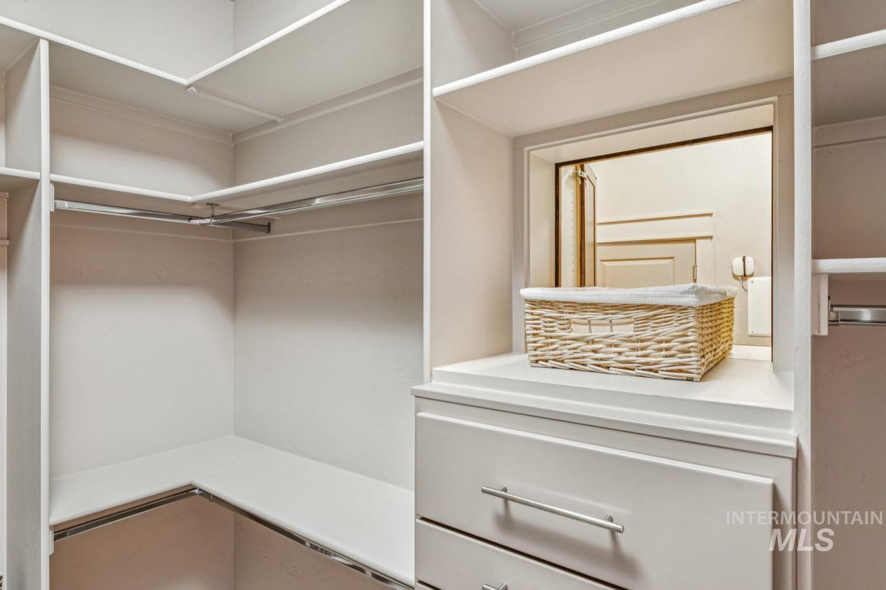 2254 E Trail Blazer Dr, Meridian, Idaho 83646, 3 Bedrooms, 2.5 Bathrooms, Residential For Sale, Price $675,000,MLS 98973182