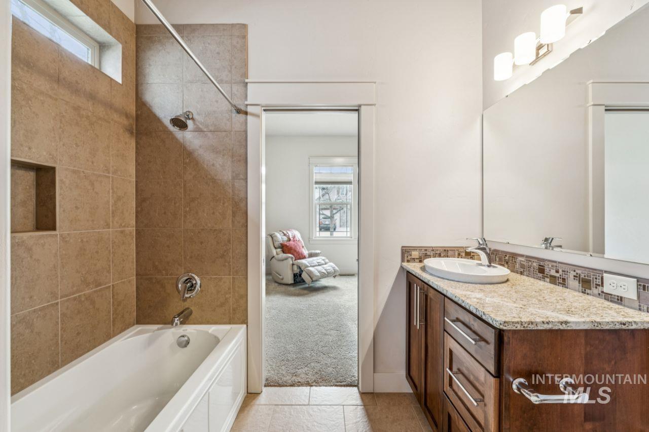 2254 E Trail Blazer Dr, Meridian, Idaho 83646, 3 Bedrooms, 2.5 Bathrooms, Residential For Sale, Price $675,000,MLS 98973182