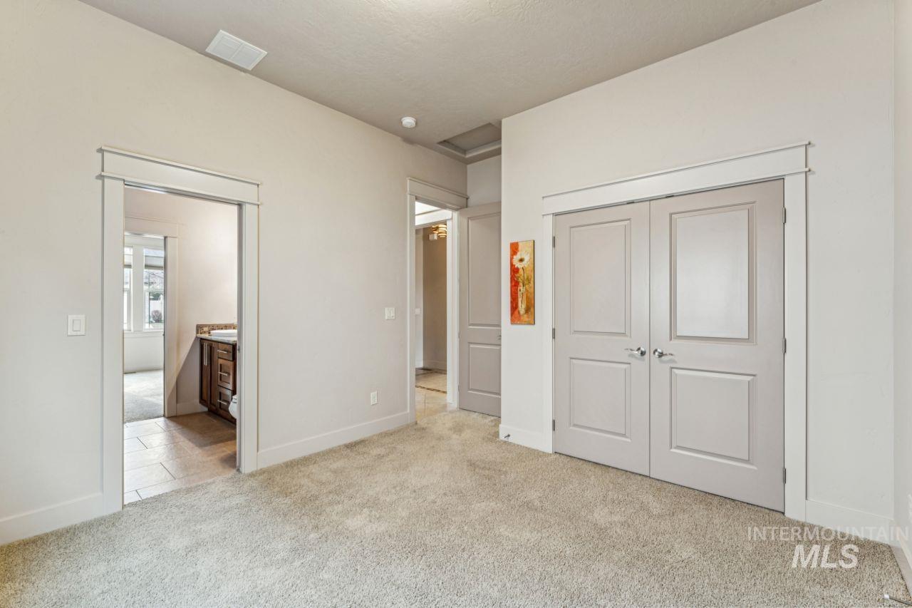 2254 E Trail Blazer Dr, Meridian, Idaho 83646, 3 Bedrooms, 2.5 Bathrooms, Residential For Sale, Price $675,000,MLS 98973182