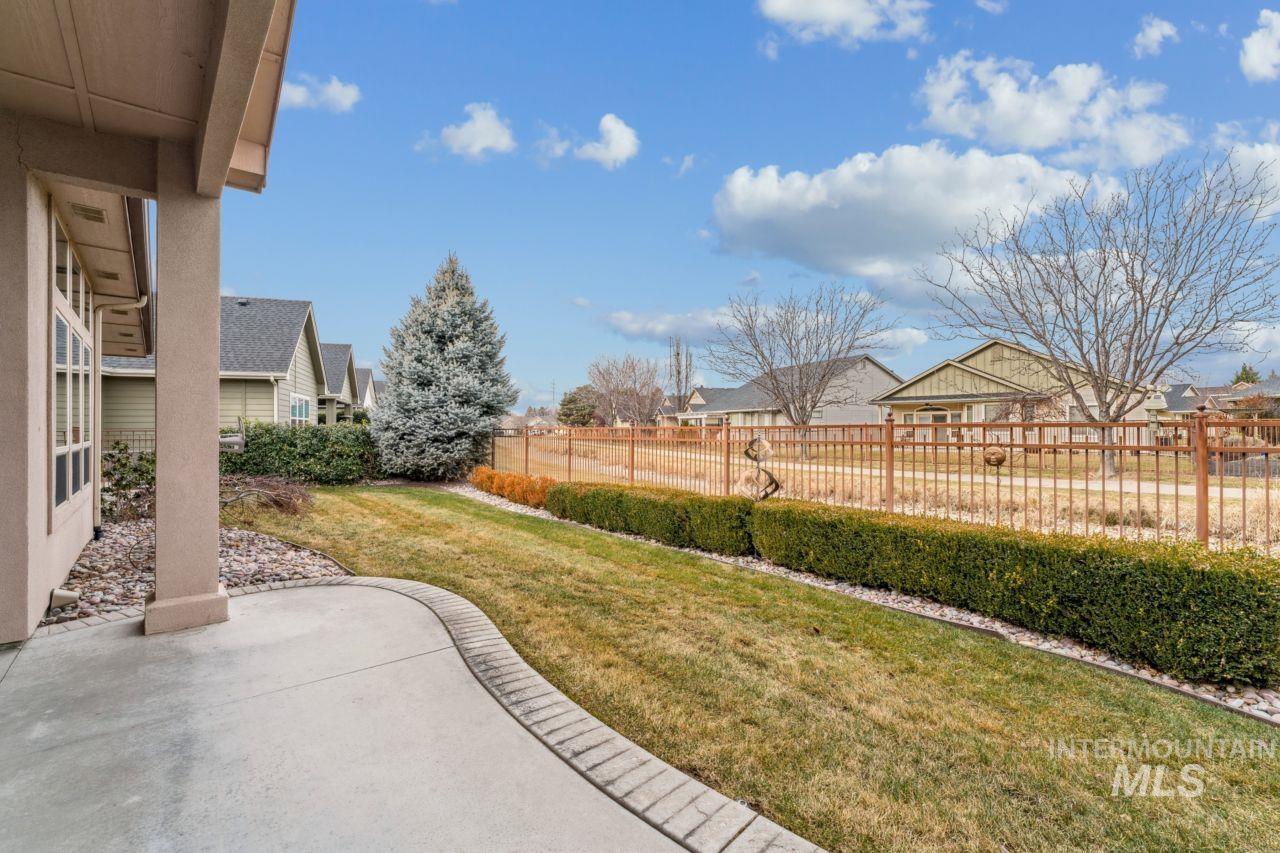 2254 E Trail Blazer Dr, Meridian, Idaho 83646, 3 Bedrooms, 2.5 Bathrooms, Residential For Sale, Price $675,000,MLS 98973182