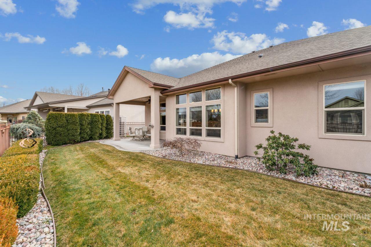 2254 E Trail Blazer Dr, Meridian, Idaho 83646, 3 Bedrooms, 2.5 Bathrooms, Residential For Sale, Price $675,000,MLS 98973182