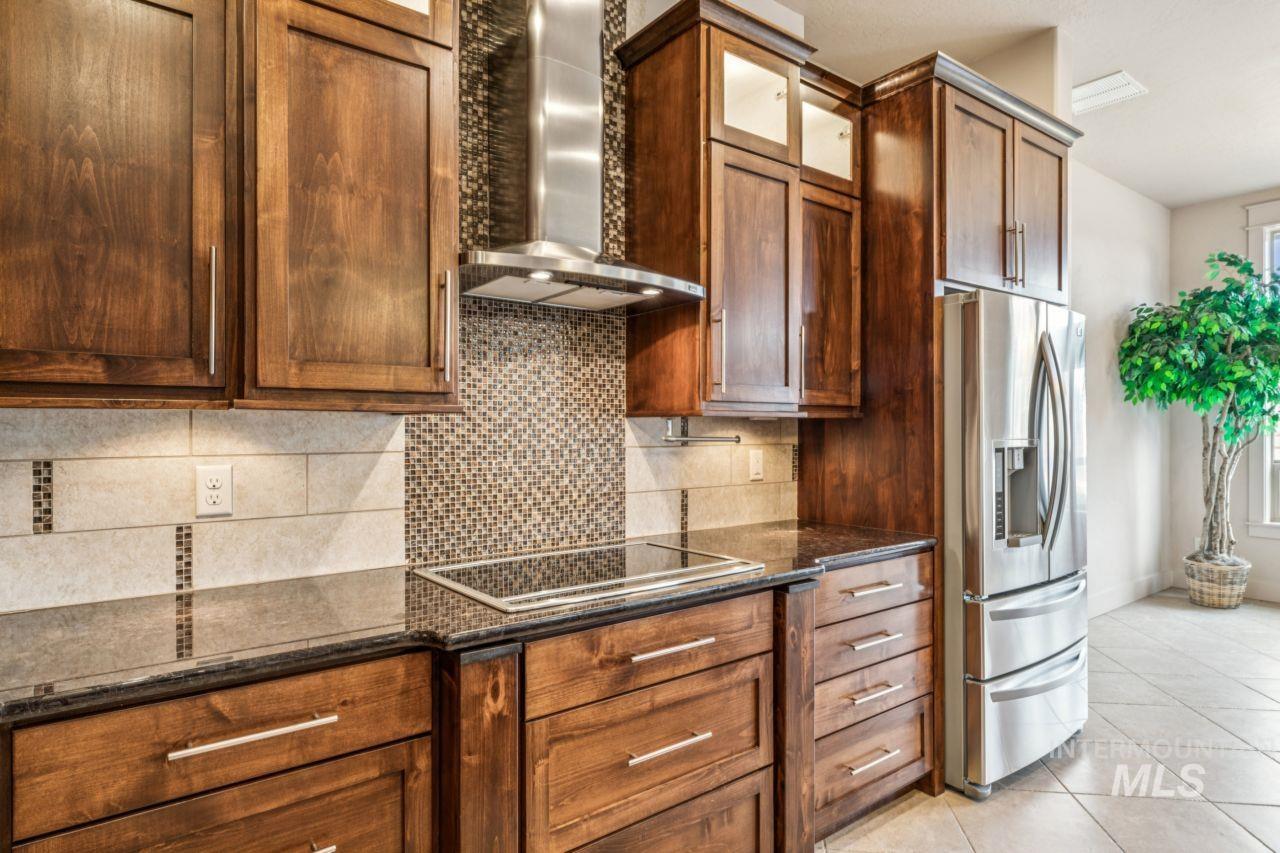 2254 E Trail Blazer Dr, Meridian, Idaho 83646, 3 Bedrooms, 2.5 Bathrooms, Residential For Sale, Price $675,000,MLS 98973182