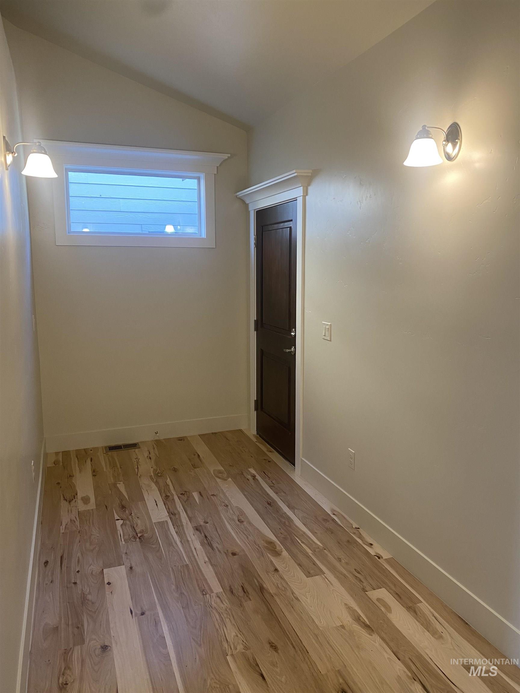 2480 E Hidden Creek Street, Nampa, Idaho 83687, 3 Bedrooms, 2 Bathrooms, Residential For Sale, Price $374,900,MLS 98973183