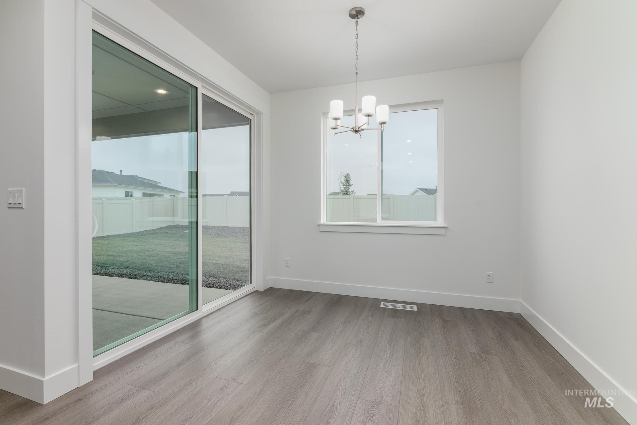 5923 W Snow Currant St, Meridian, Idaho 83646, 3 Bedrooms, 2 Bathrooms, Residential For Sale, Price $499,000,MLS 98973185