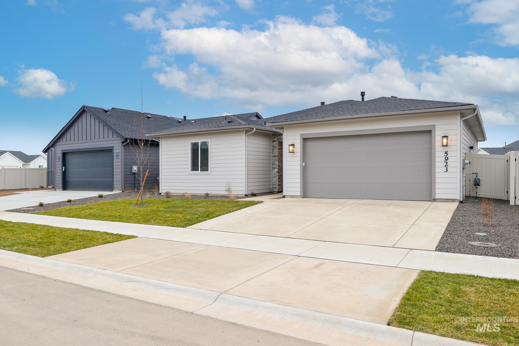 5923 W Snow Currant St, Meridian, Idaho 83646, 3 Bedrooms, 2 Bathrooms, Residential For Sale, Price $499,000,MLS 98973185