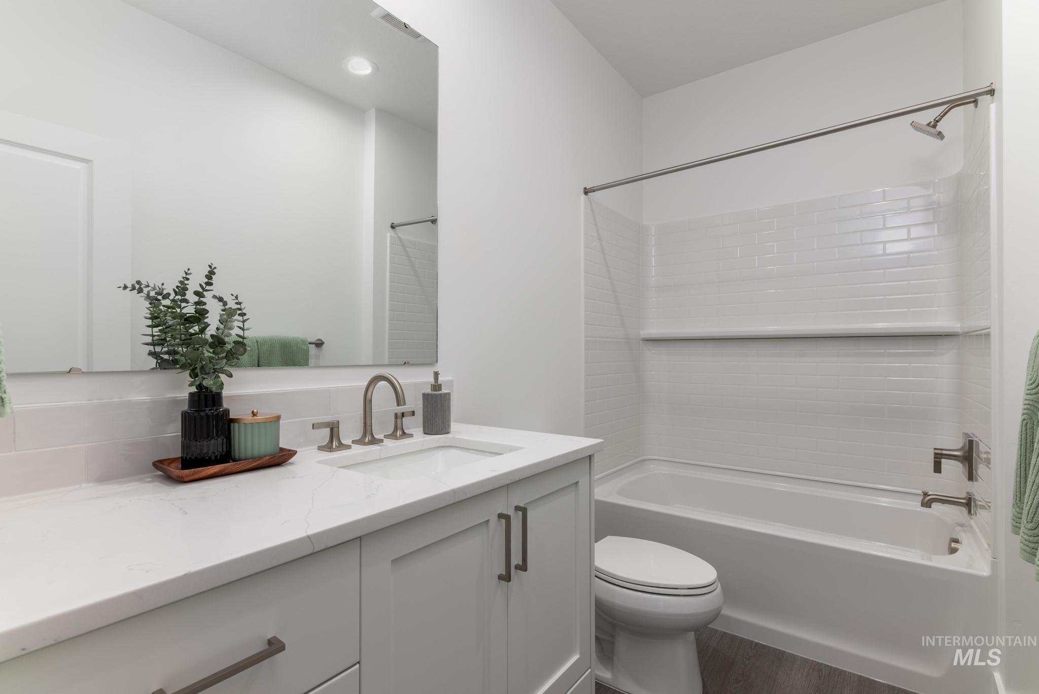 5923 W Snow Currant St, Meridian, Idaho 83646, 3 Bedrooms, 2 Bathrooms, Residential For Sale, Price $499,000, 98973185