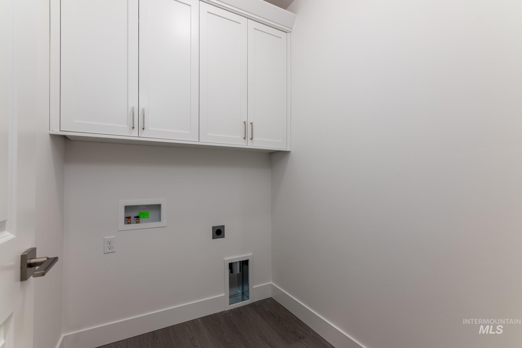 5923 W Snow Currant St, Meridian, Idaho 83646, 3 Bedrooms, 2 Bathrooms, Residential For Sale, Price $499,000,MLS 98973185