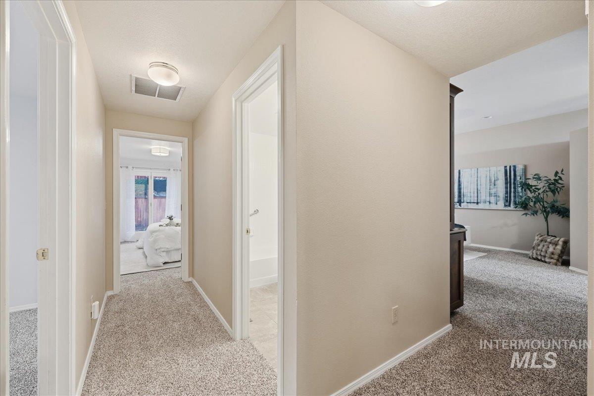 3358 E Boulder Heights Dr., Boise, Idaho 83712, 3 Bedrooms, 2 Bathrooms, Residential For Sale, Price $615,000,MLS 98973187