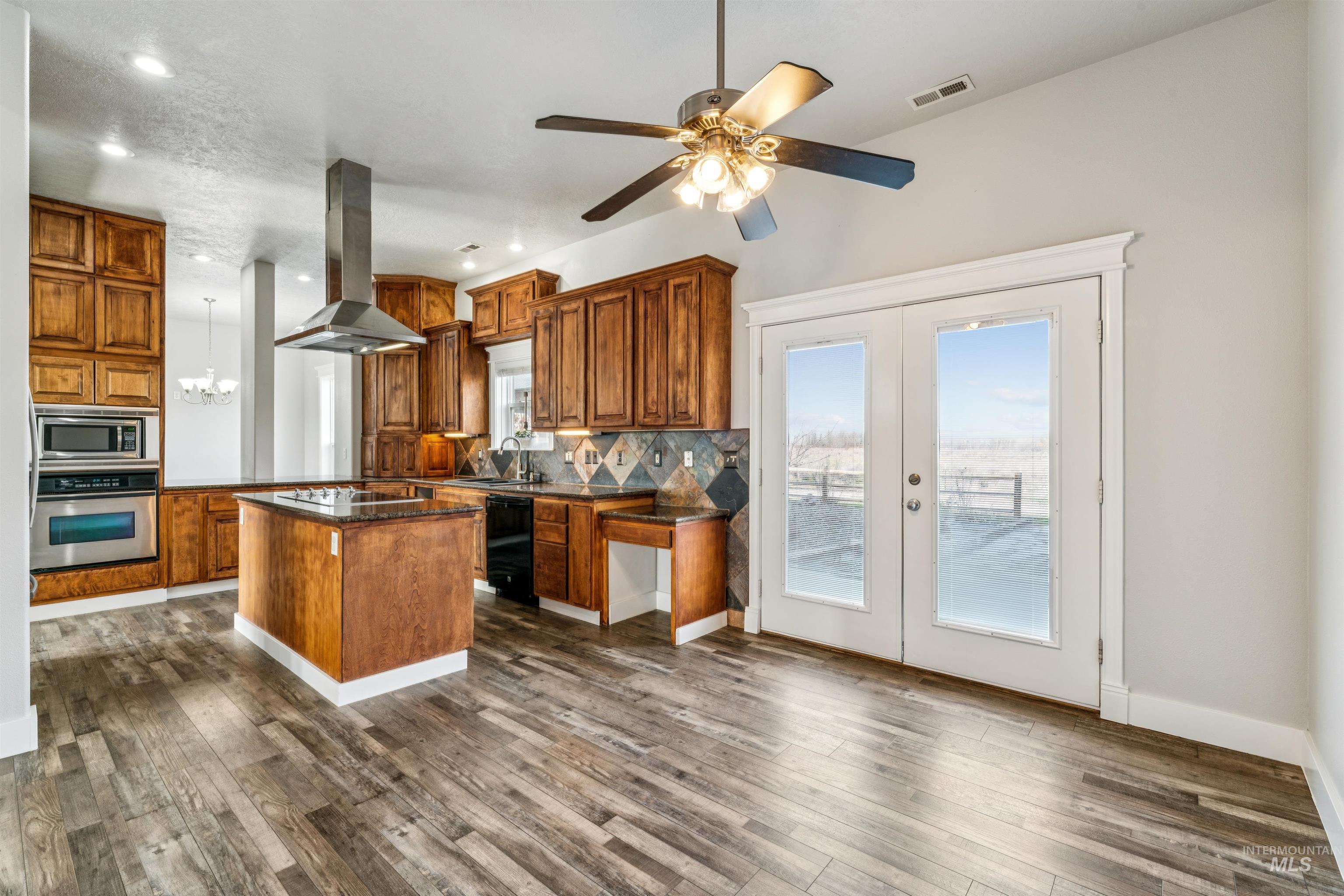 5740 W Hwy. 52, Emmett, Idaho 83617, 5 Bedrooms, 3.5 Bathrooms, Residential For Sale, Price $1,250,000,MLS 98973189