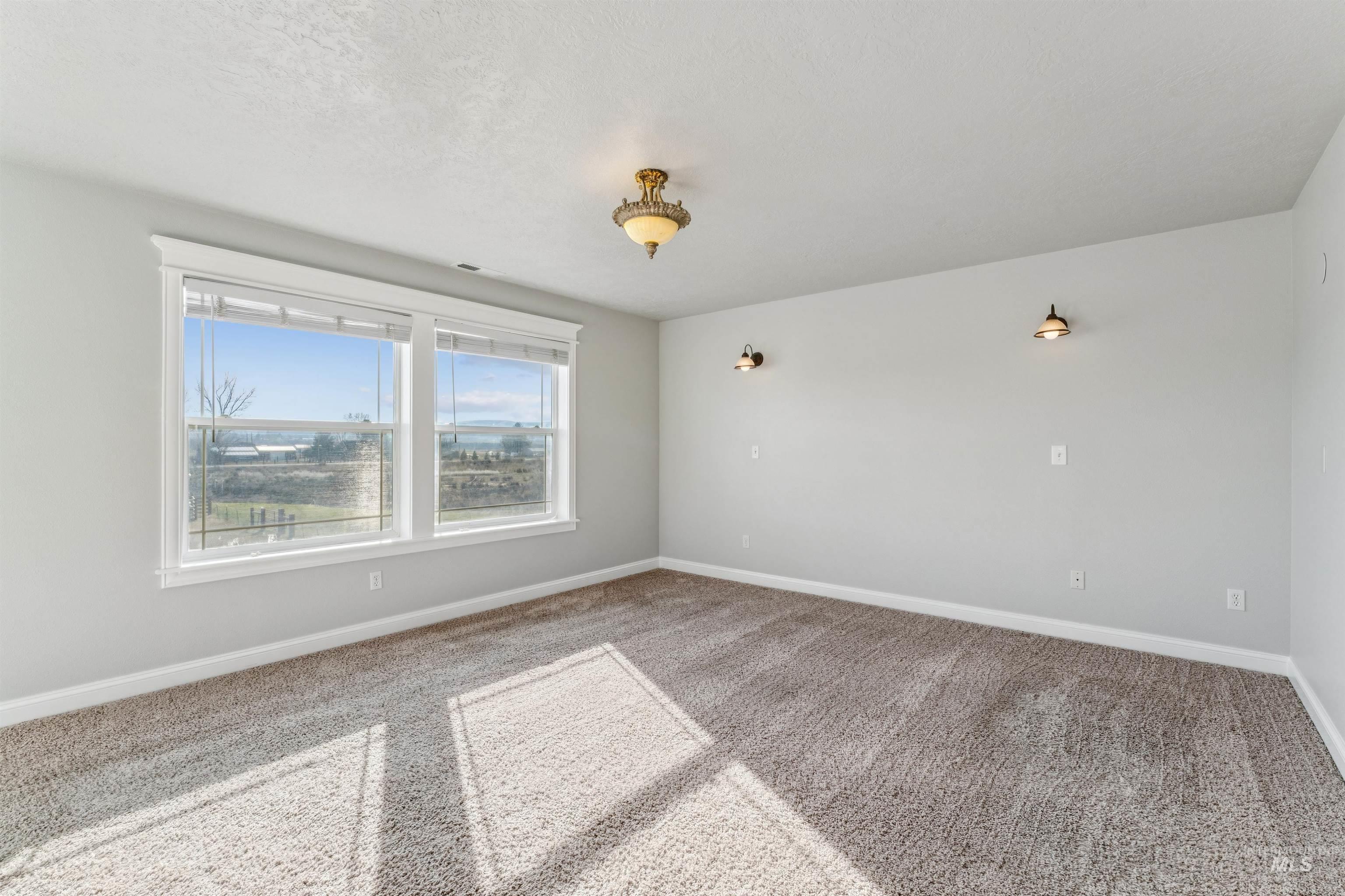 5740 W Hwy. 52, Emmett, Idaho 83617, 5 Bedrooms, 3.5 Bathrooms, Residential For Sale, Price $1,250,000,MLS 98973189