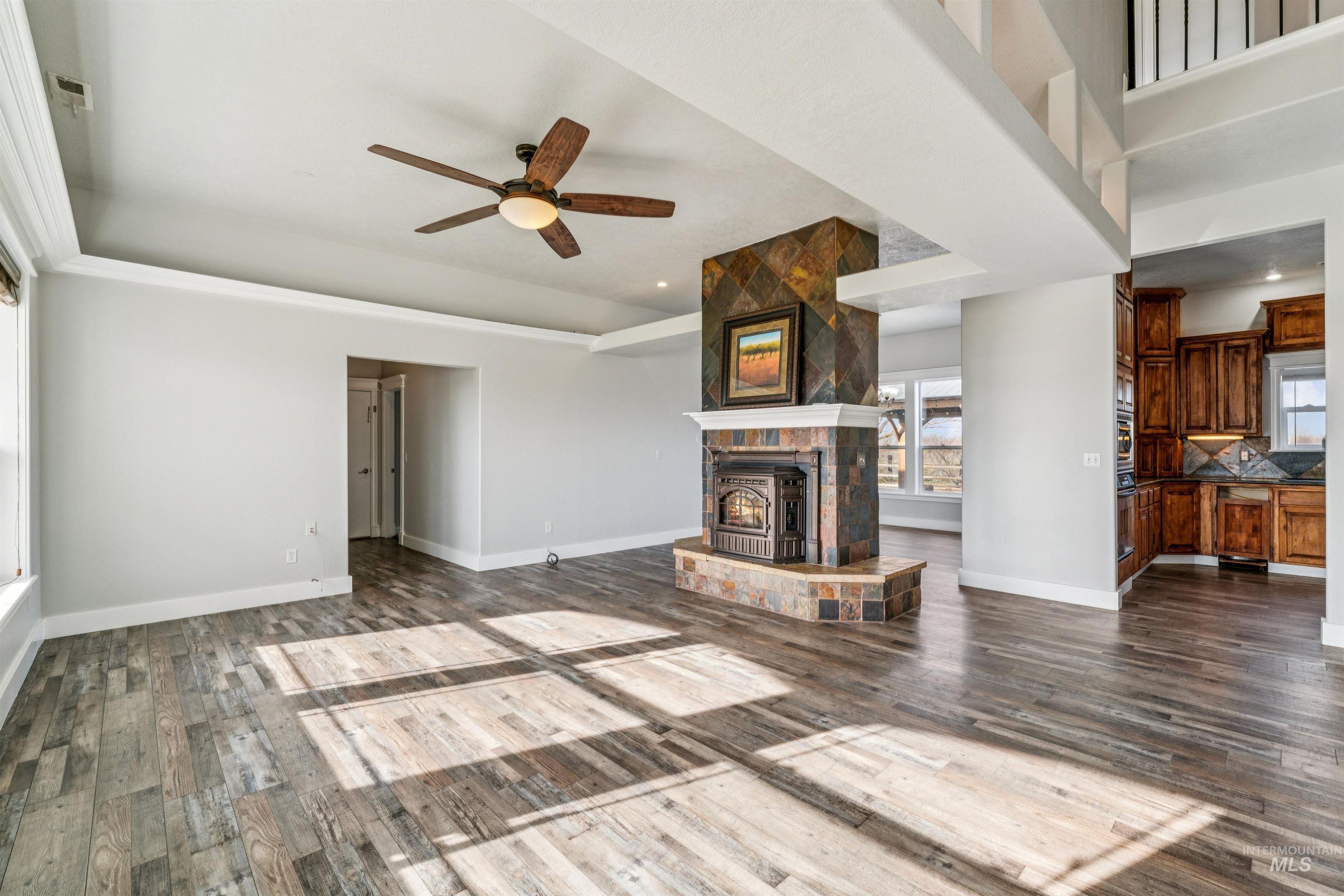 5740 W Hwy. 52, Emmett, Idaho 83617, 5 Bedrooms, 3.5 Bathrooms, Residential For Sale, Price $1,250,000,MLS 98973189