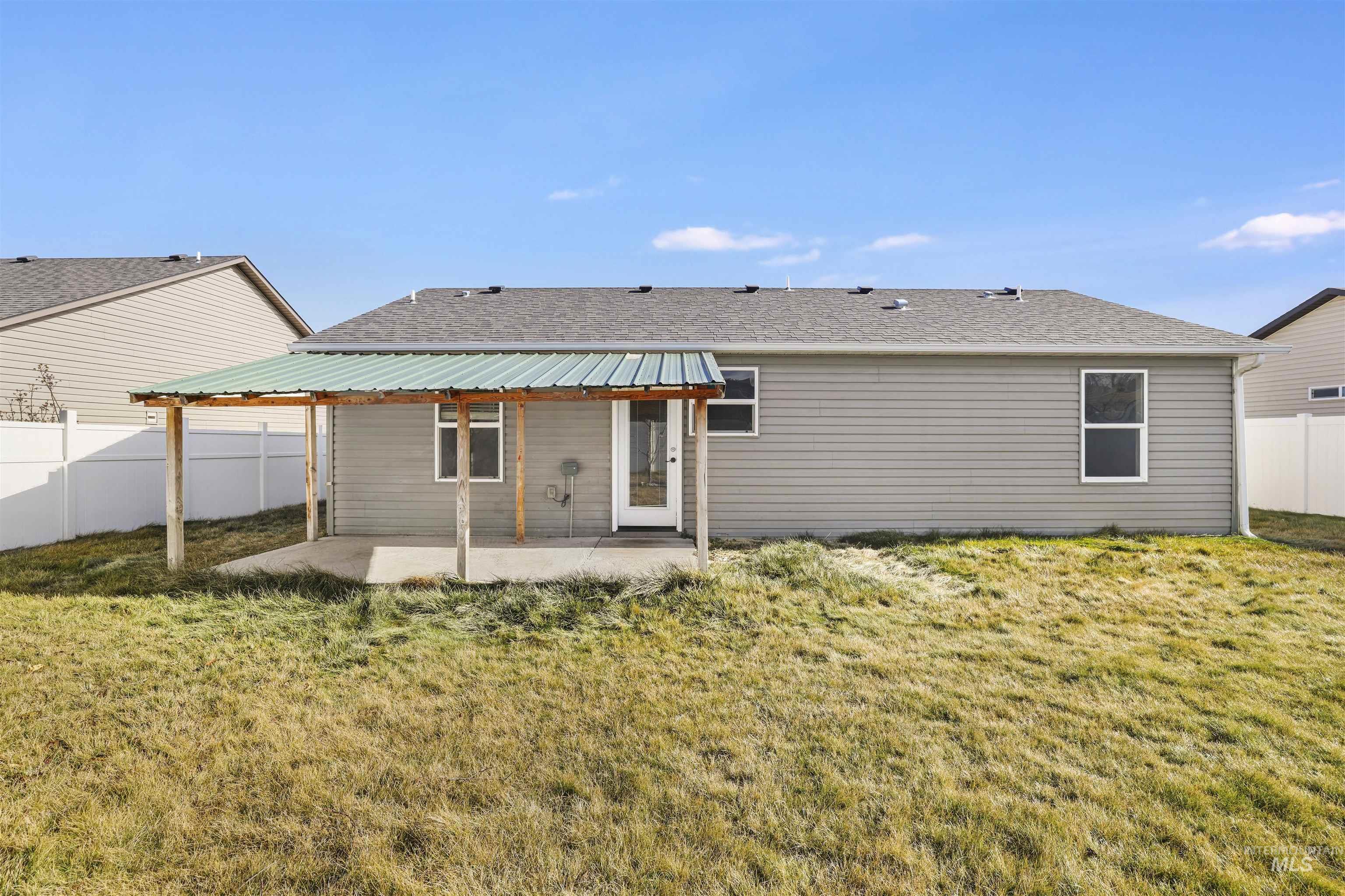 370 Feather Ave, Twin Falls, Idaho 83301, 3 Bedrooms, 2 Bathrooms, Residential For Sale, Price $335,000,MLS 98973192