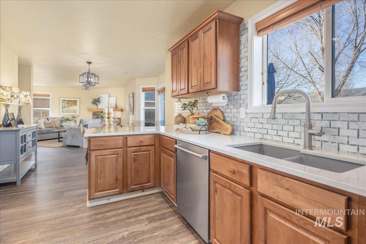 208 E Kaibab Trail St., Meridian, Idaho 83646, 3 Bedrooms, 2.5 Bathrooms, Residential For Sale, Price $515,000, 98973195