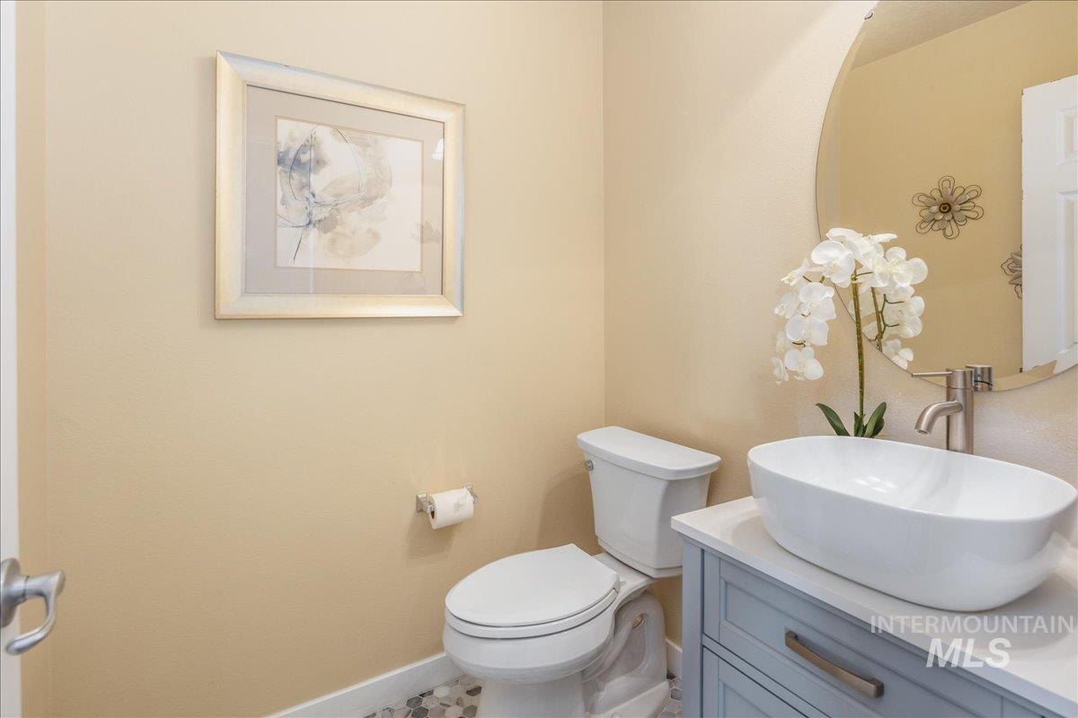 208 E Kaibab Trail St., Meridian, Idaho 83646, 3 Bedrooms, 2.5 Bathrooms, Residential For Sale, Price $515,000, 98973195