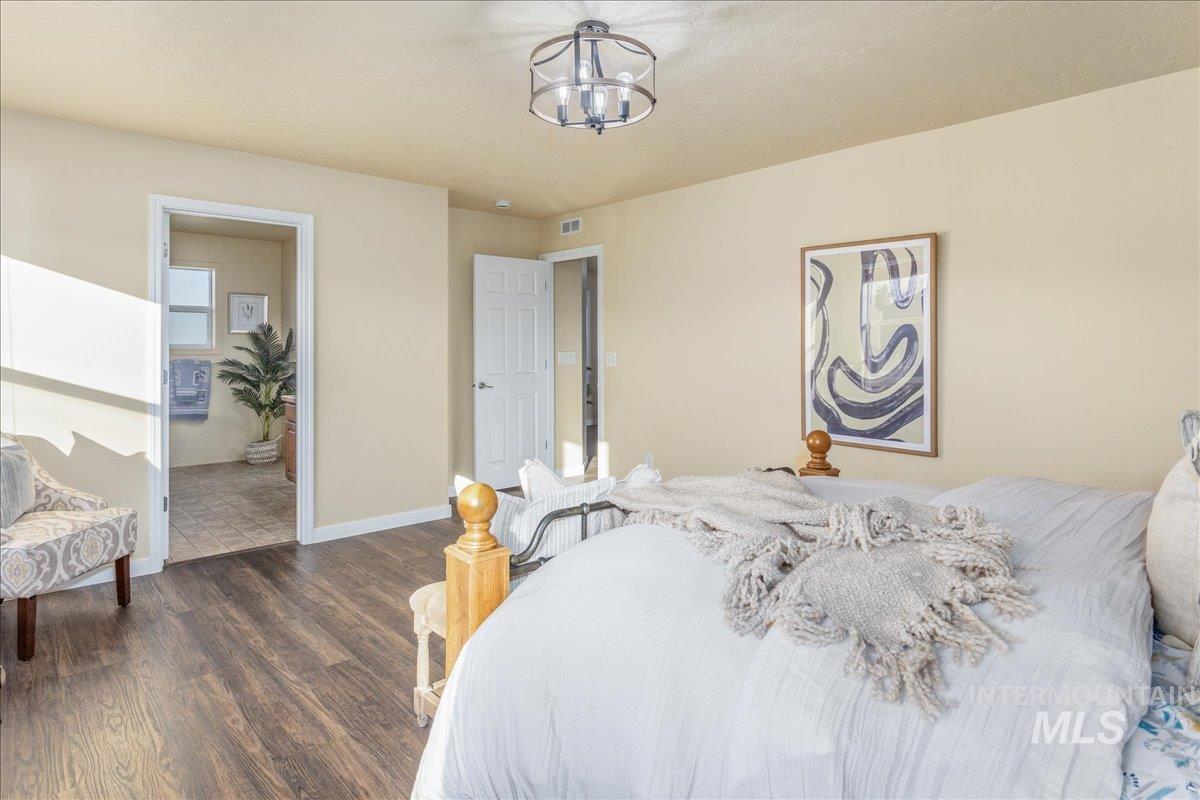 208 E Kaibab Trail St., Meridian, Idaho 83646, 3 Bedrooms, 2.5 Bathrooms, Residential For Sale, Price $519,900,MLS 98973195