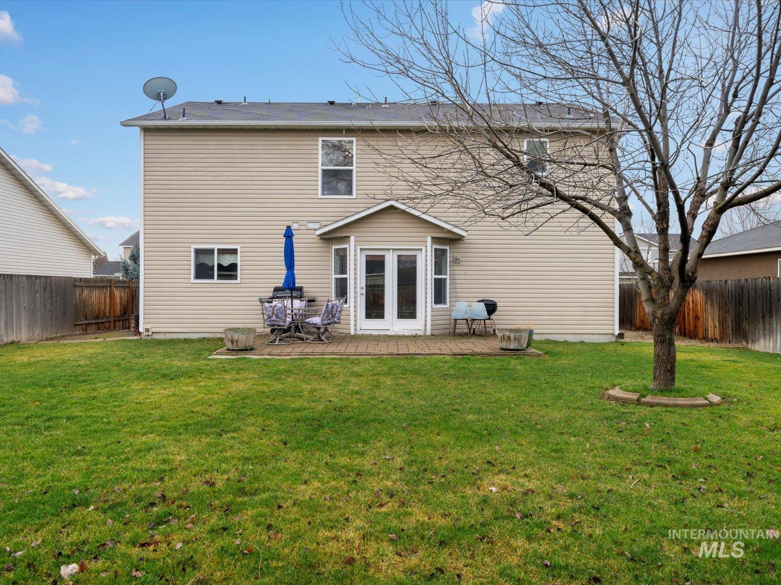 208 E Kaibab Trail St., Meridian, Idaho 83646, 3 Bedrooms, 2.5 Bathrooms, Residential For Sale, Price $519,900,MLS 98973195