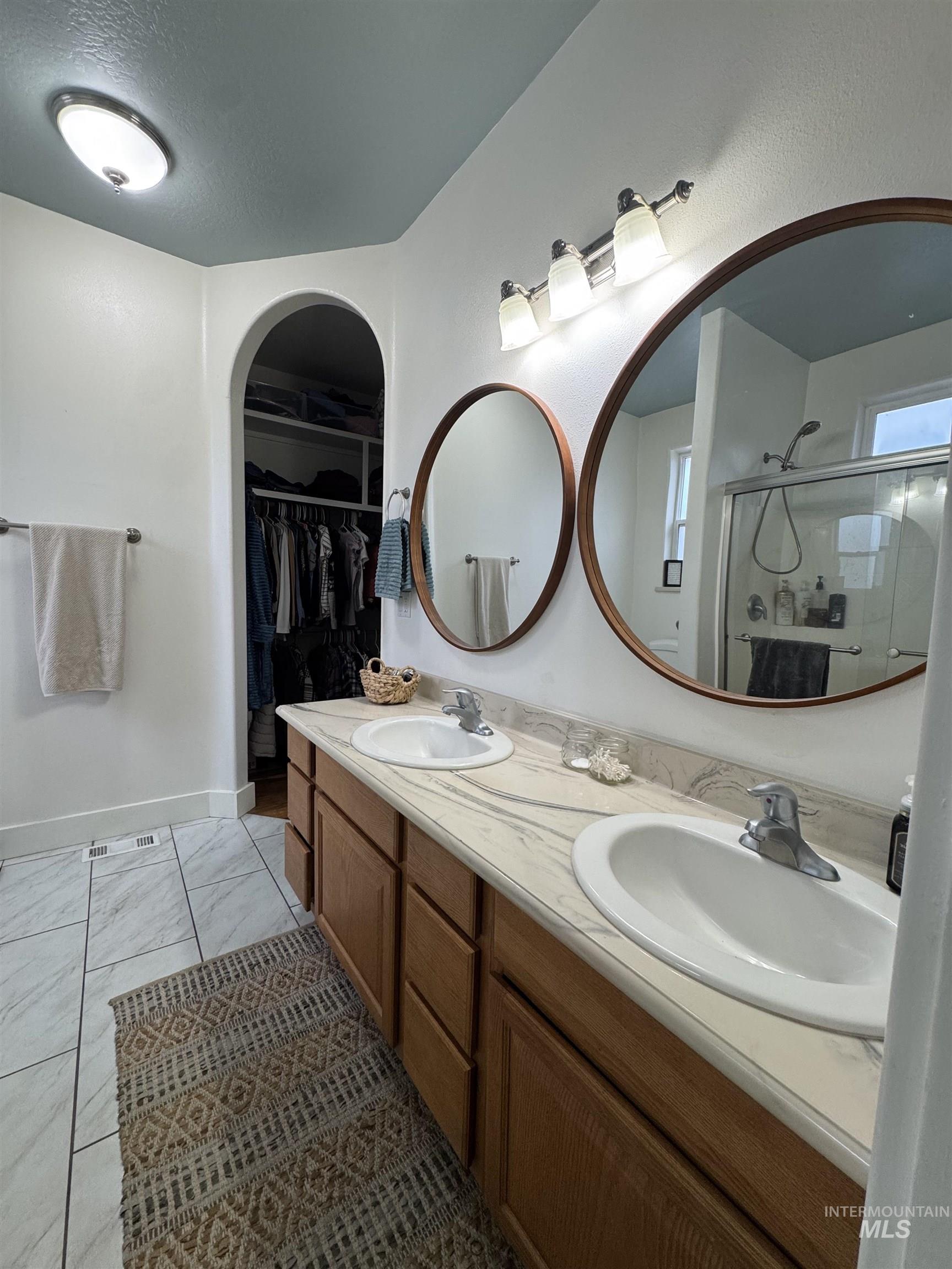 2560 NE 16th Avenue, Payette, Idaho 83661, 2 Bedrooms, 2 Bathrooms, Residential For Sale, Price $369,500,MLS 98973198