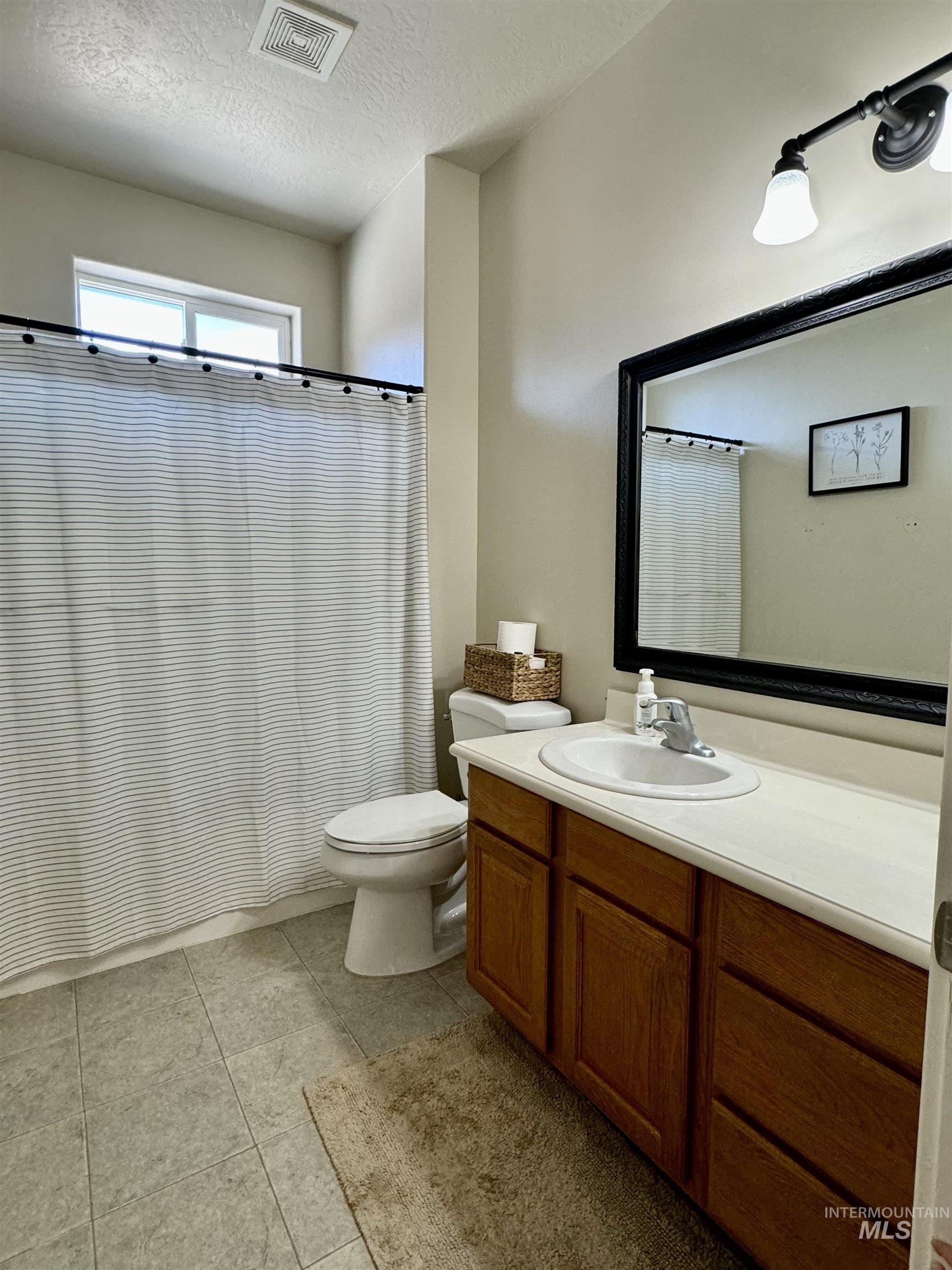 2560 NE 16th Avenue, Payette, Idaho 83661, 2 Bedrooms, 2 Bathrooms, Residential For Sale, Price $369,500,MLS 98973198