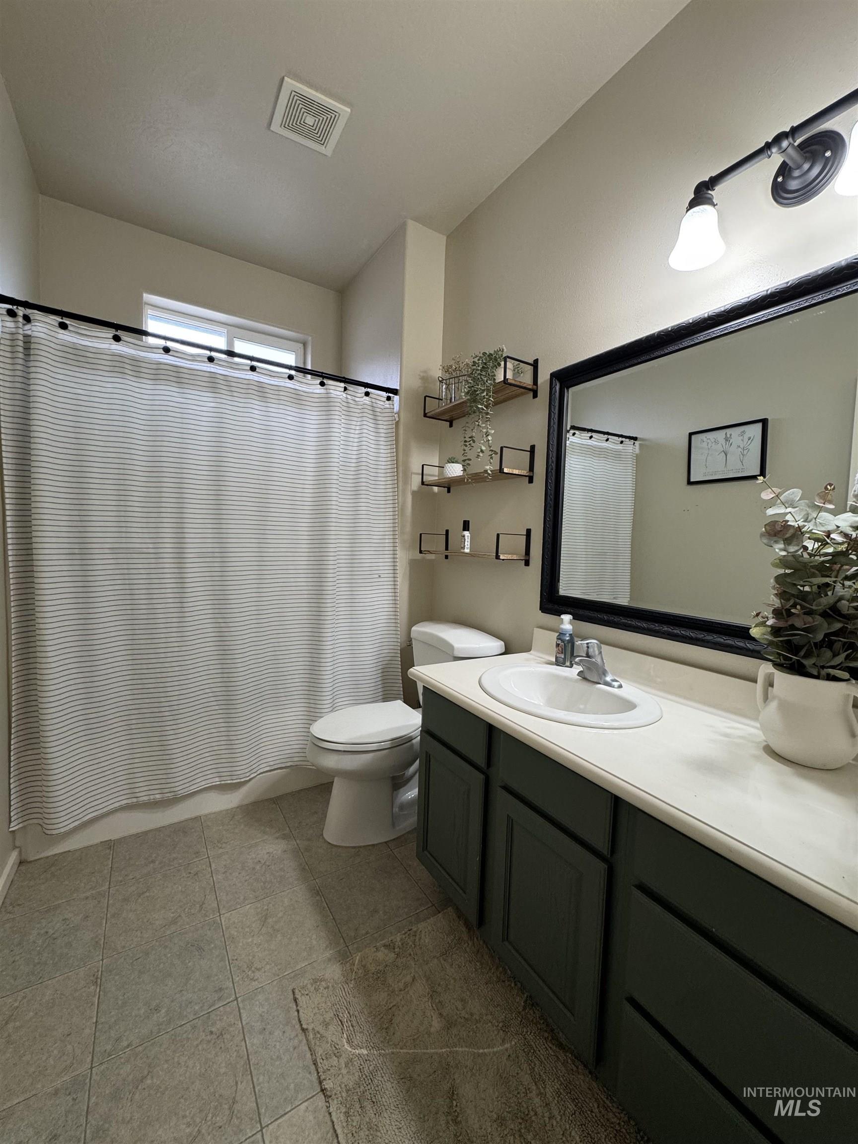 2560 NE 16th Avenue, Payette, Idaho 83661, 2 Bedrooms, 2 Bathrooms, Residential For Sale, Price $369,500,MLS 98973198