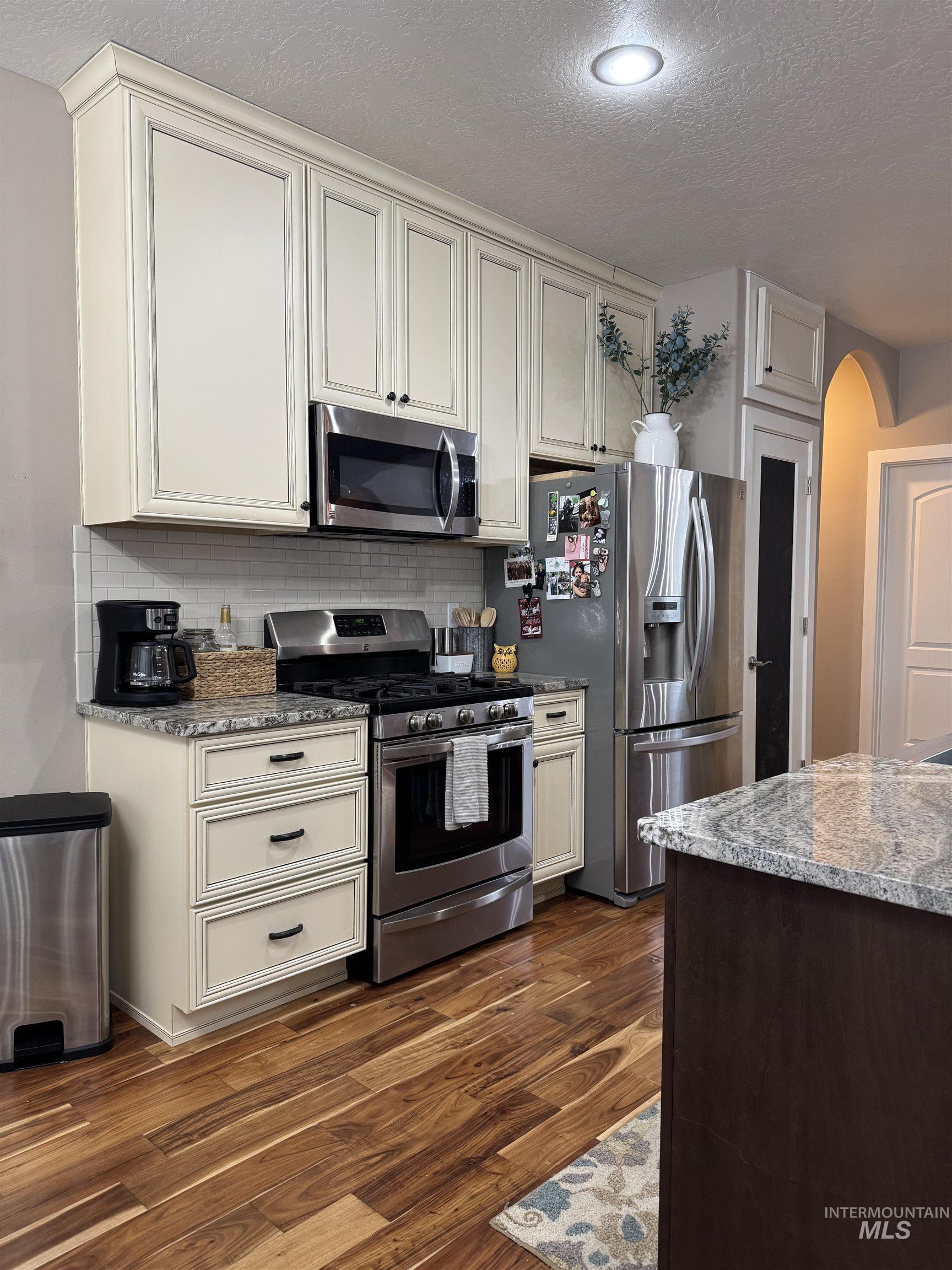 2560 NE 16th Avenue, Payette, Idaho 83661, 2 Bedrooms, 2 Bathrooms, Residential For Sale, Price $369,500,MLS 98973198