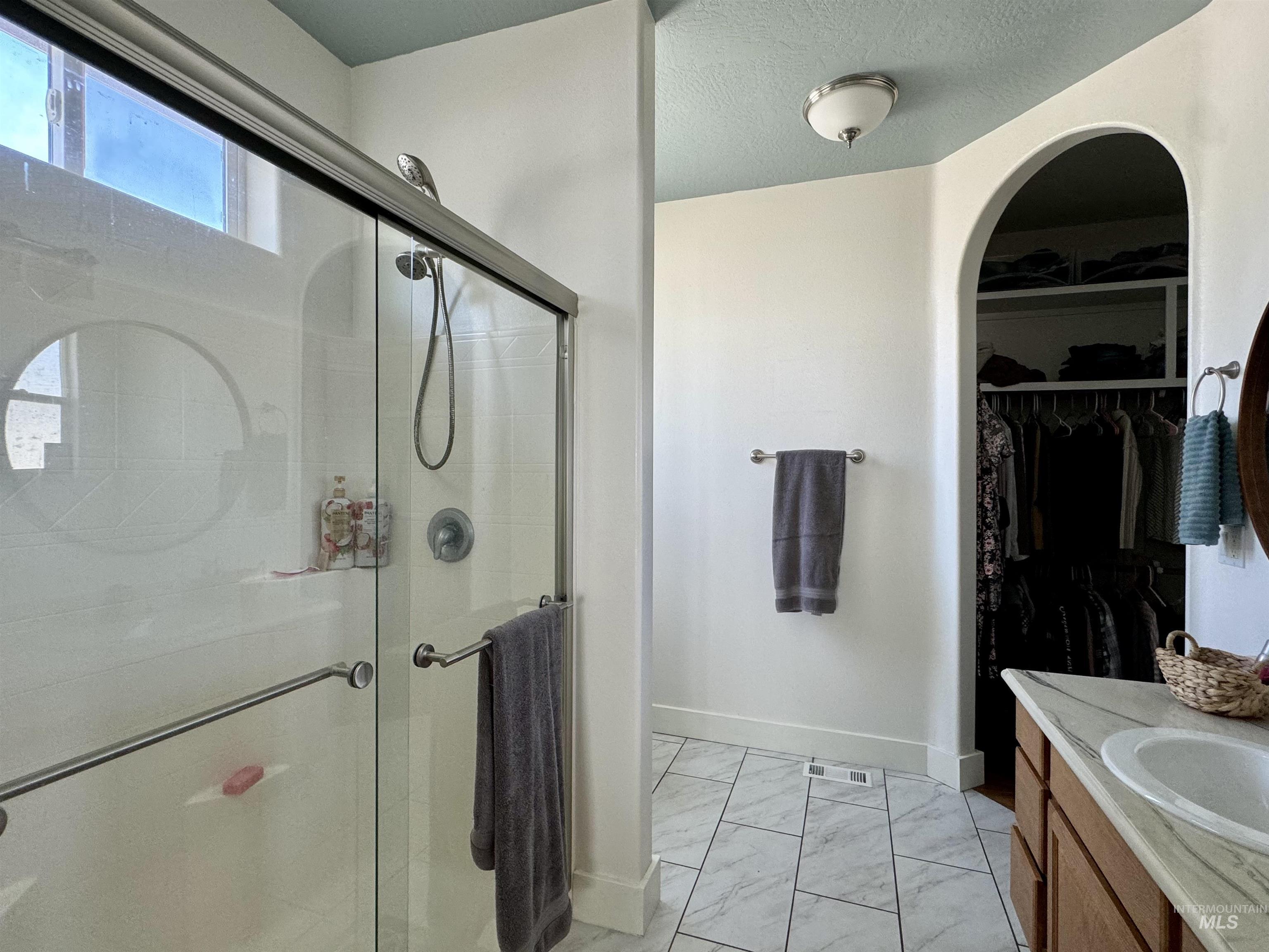 2560 NE 16th Avenue, Payette, Idaho 83661, 2 Bedrooms, 2 Bathrooms, Residential For Sale, Price $369,500,MLS 98973198