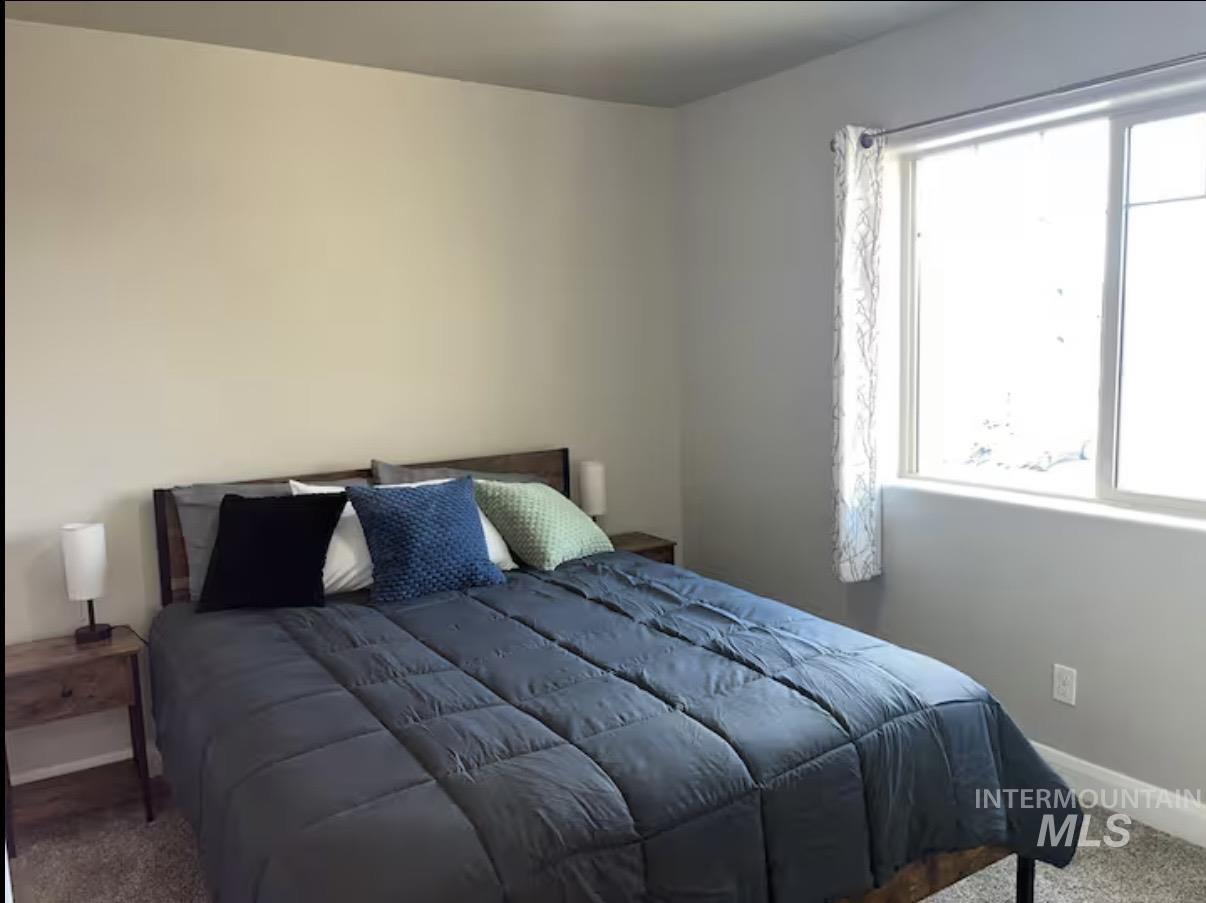 723 Stallion Springs Way, Middleton, Idaho 83644, 4 Bedrooms, 2.5 Bathrooms, Residential For Sale, Price $440,000,MLS 98973199