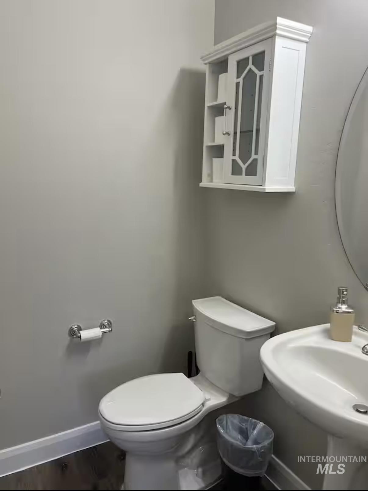 723 Stallion Springs Way, Middleton, Idaho 83644, 4 Bedrooms, 2.5 Bathrooms, Residential For Sale, Price $440,000,MLS 98973199