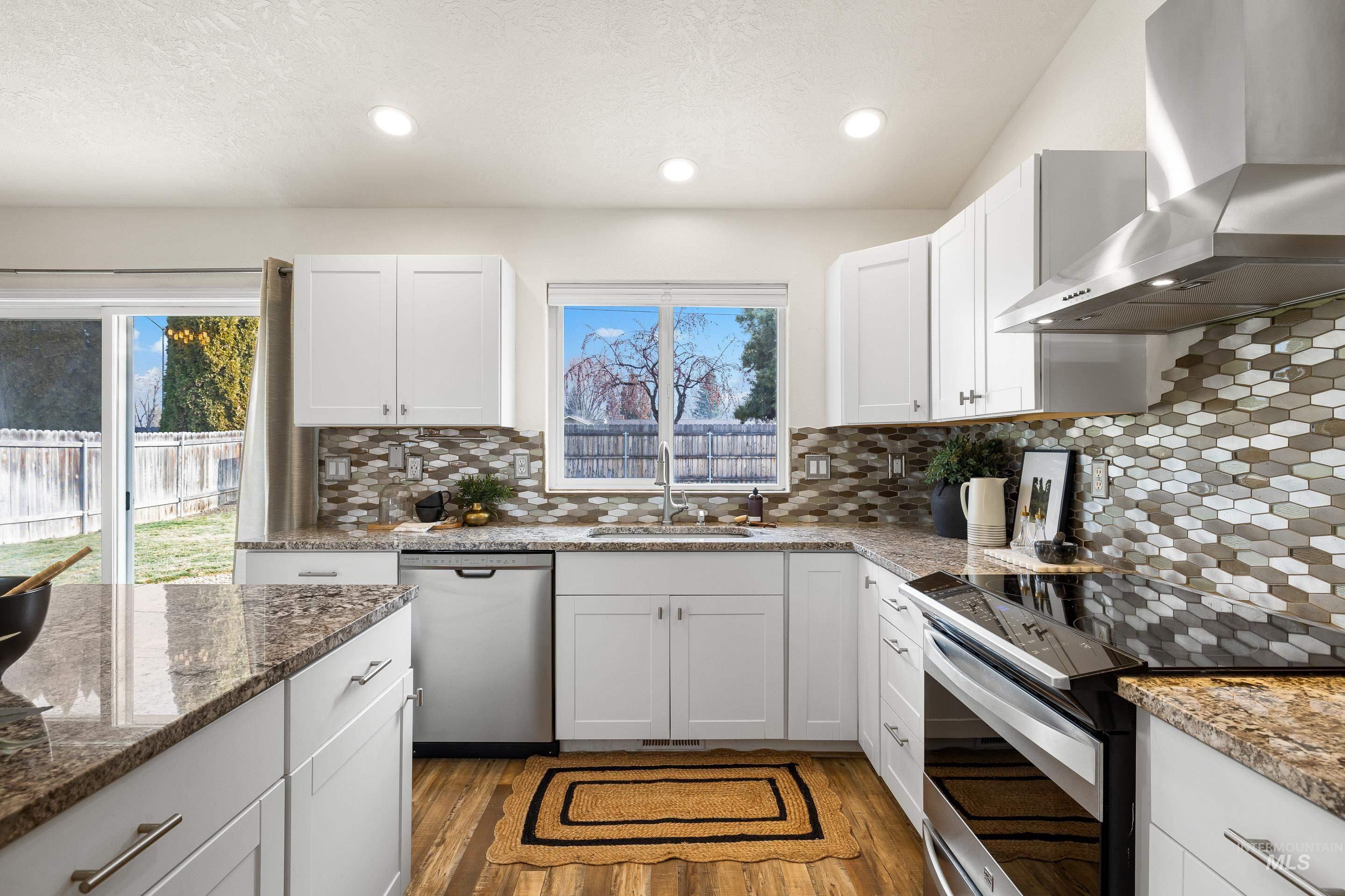 1126 S S Scranton Ave, Boise, Idaho 83709, 3 Bedrooms, 2 Bathrooms, Residential For Sale, Price $415,000,MLS 98973200