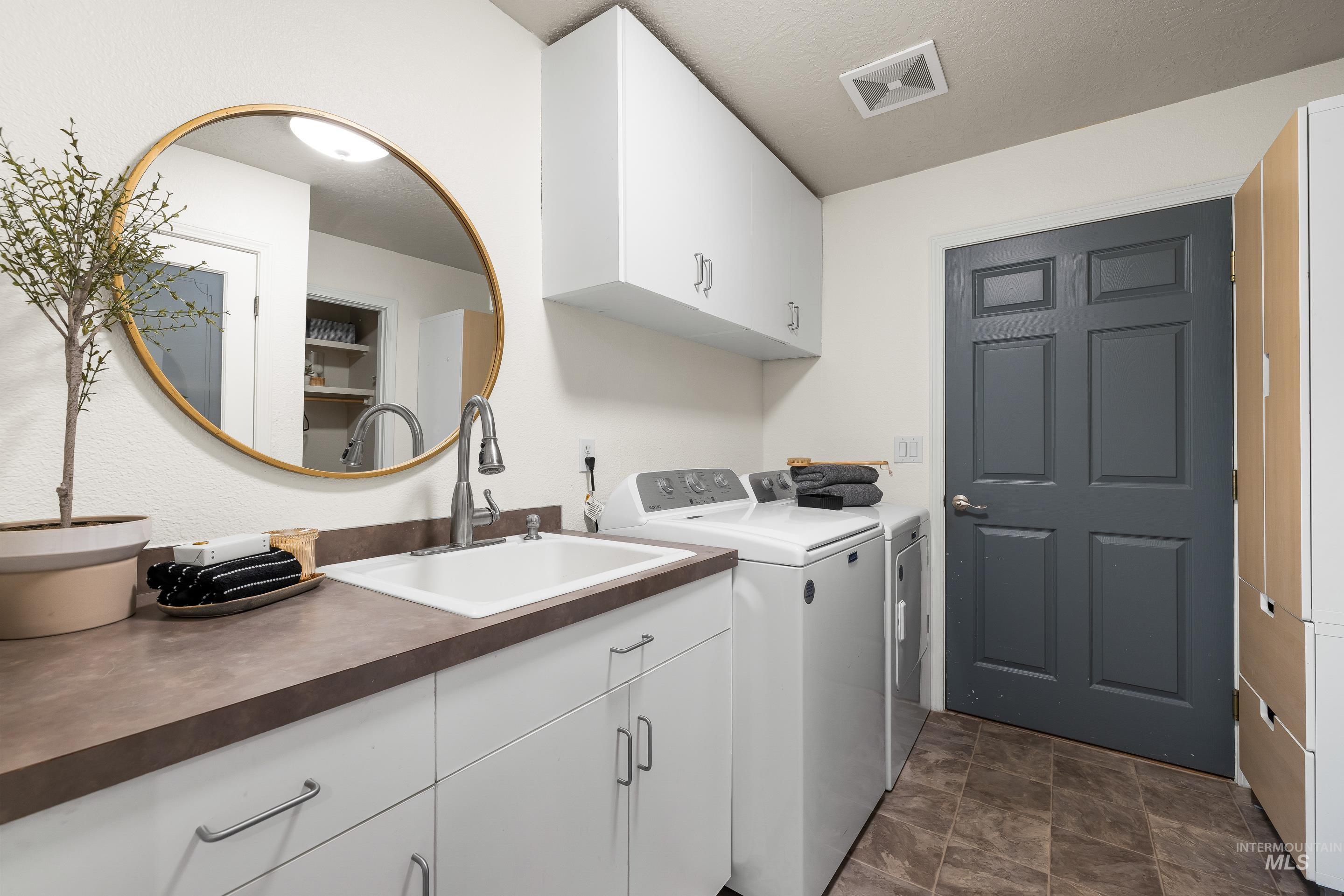 1126 S S Scranton Ave, Boise, Idaho 83709, 3 Bedrooms, 2 Bathrooms, Residential For Sale, Price $415,000,MLS 98973200