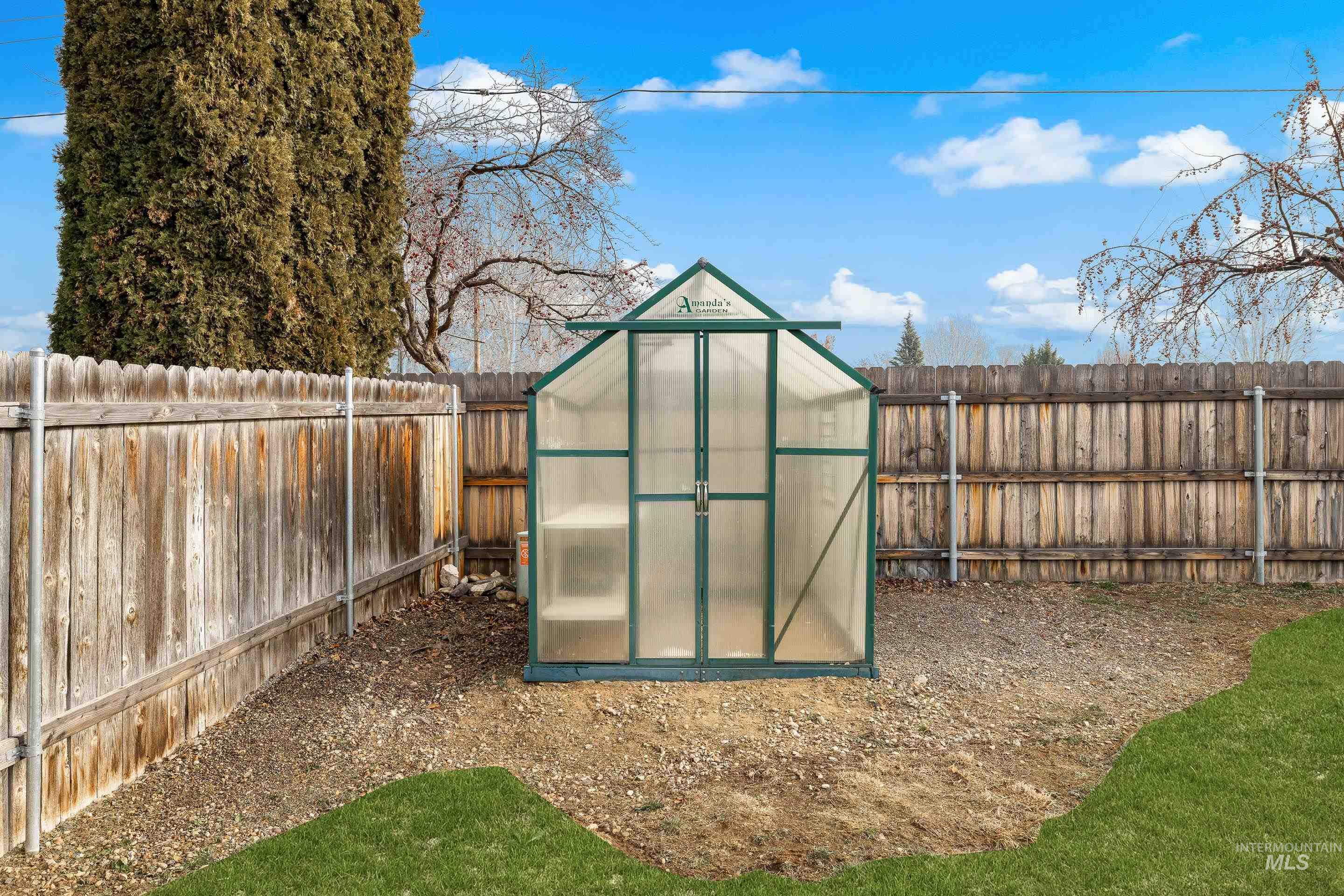 1126 S S Scranton Ave, Boise, Idaho 83709, 3 Bedrooms, 2 Bathrooms, Residential For Sale, Price $415,000,MLS 98973200