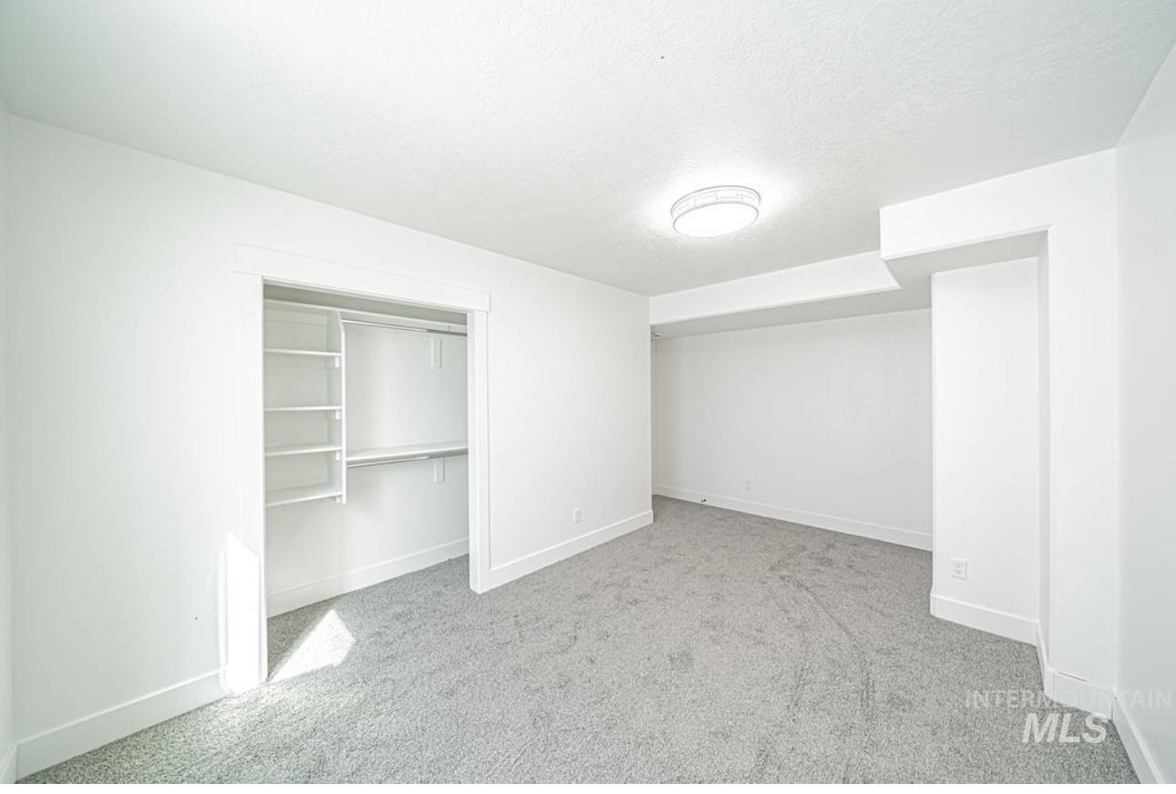 102 N Stocktrail Dr, Idaho Falls, Idaho 83402, 6 Bedrooms, 3 Bathrooms, Residential For Sale, Price $539,900, 98973203