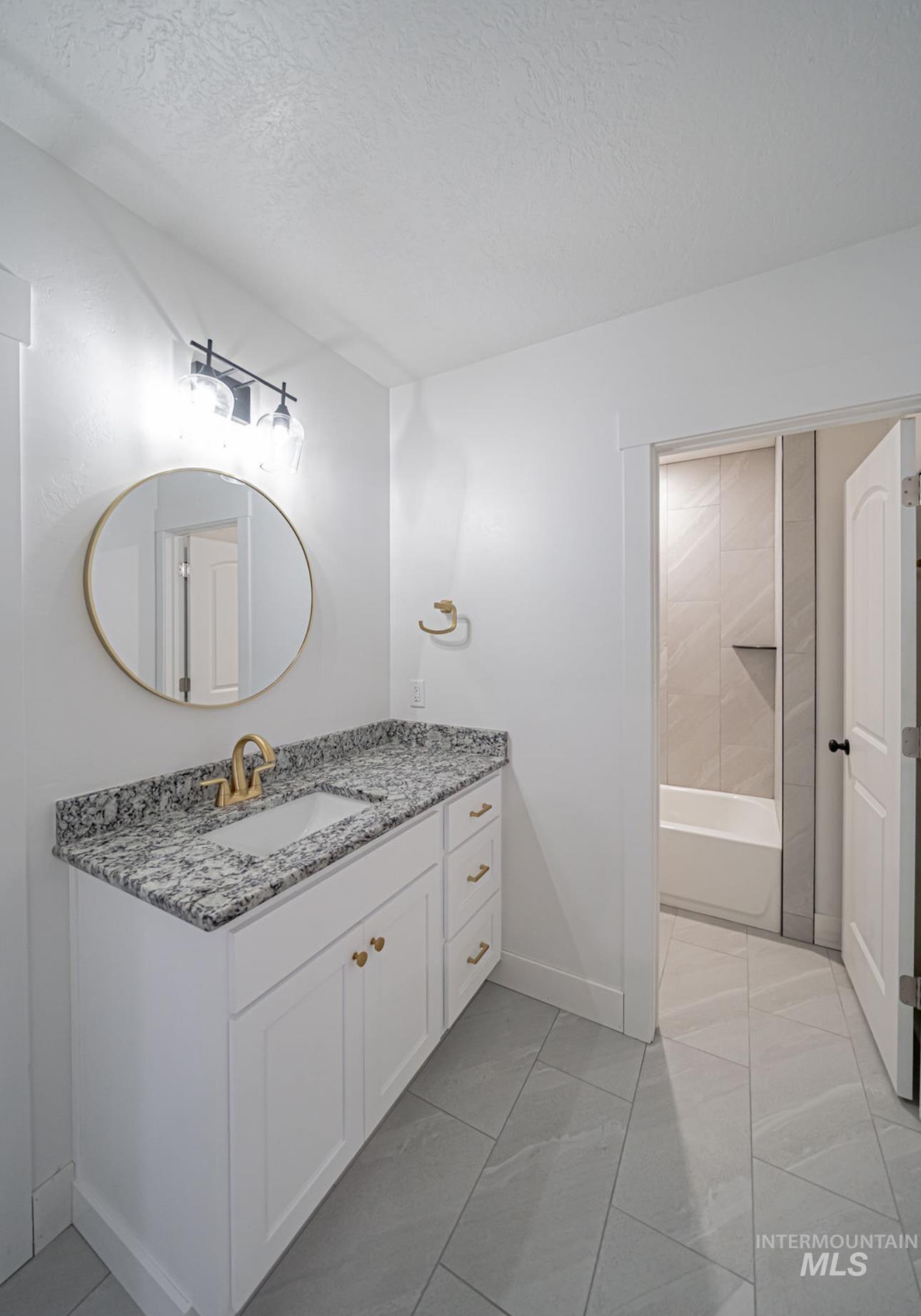 102 N Stocktrail Dr, Rigby, Idaho 83442, 6 Bedrooms, 3 Bathrooms, Residential For Sale, Price $539,900, 98973204