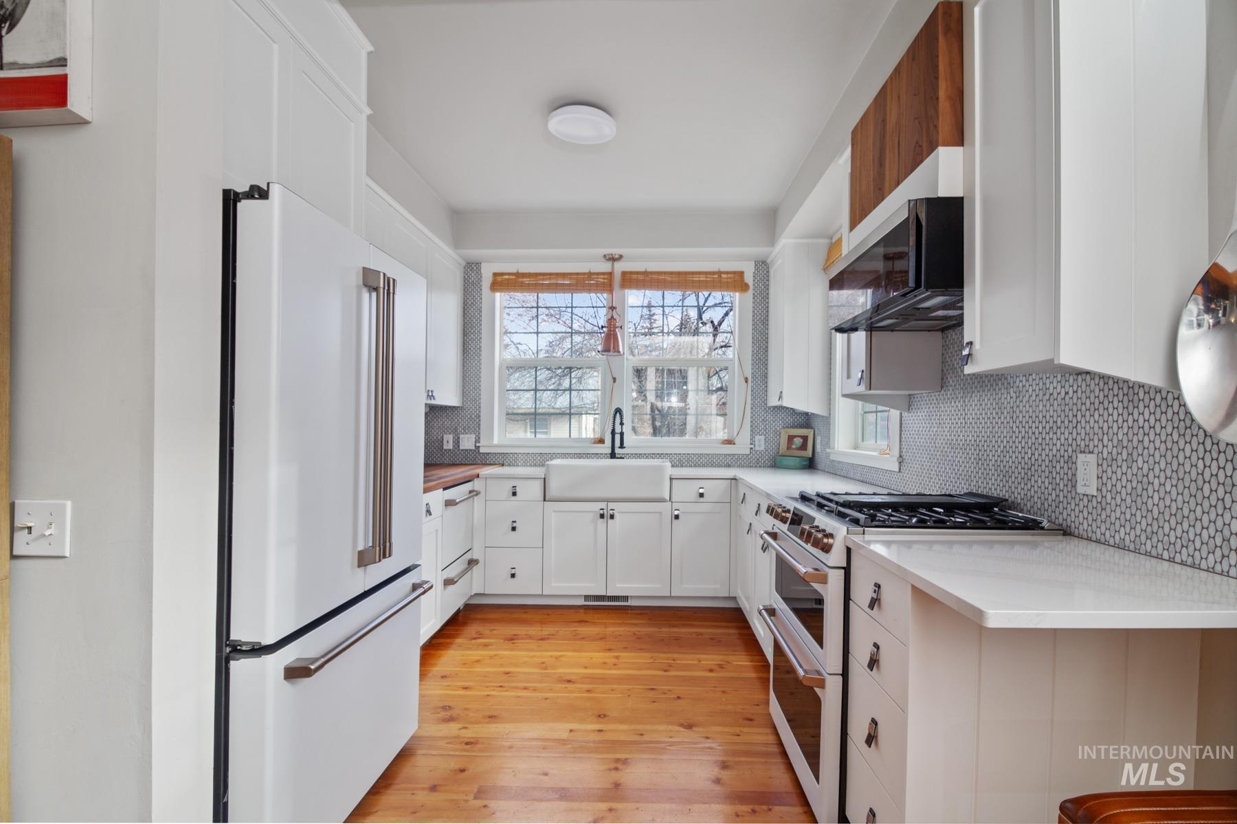 215 W Bullion Street, Hailey, Idaho 83333, 3 Bedrooms, 3 Bathrooms, Residential For Sale, Price $960,000,MLS 98973205