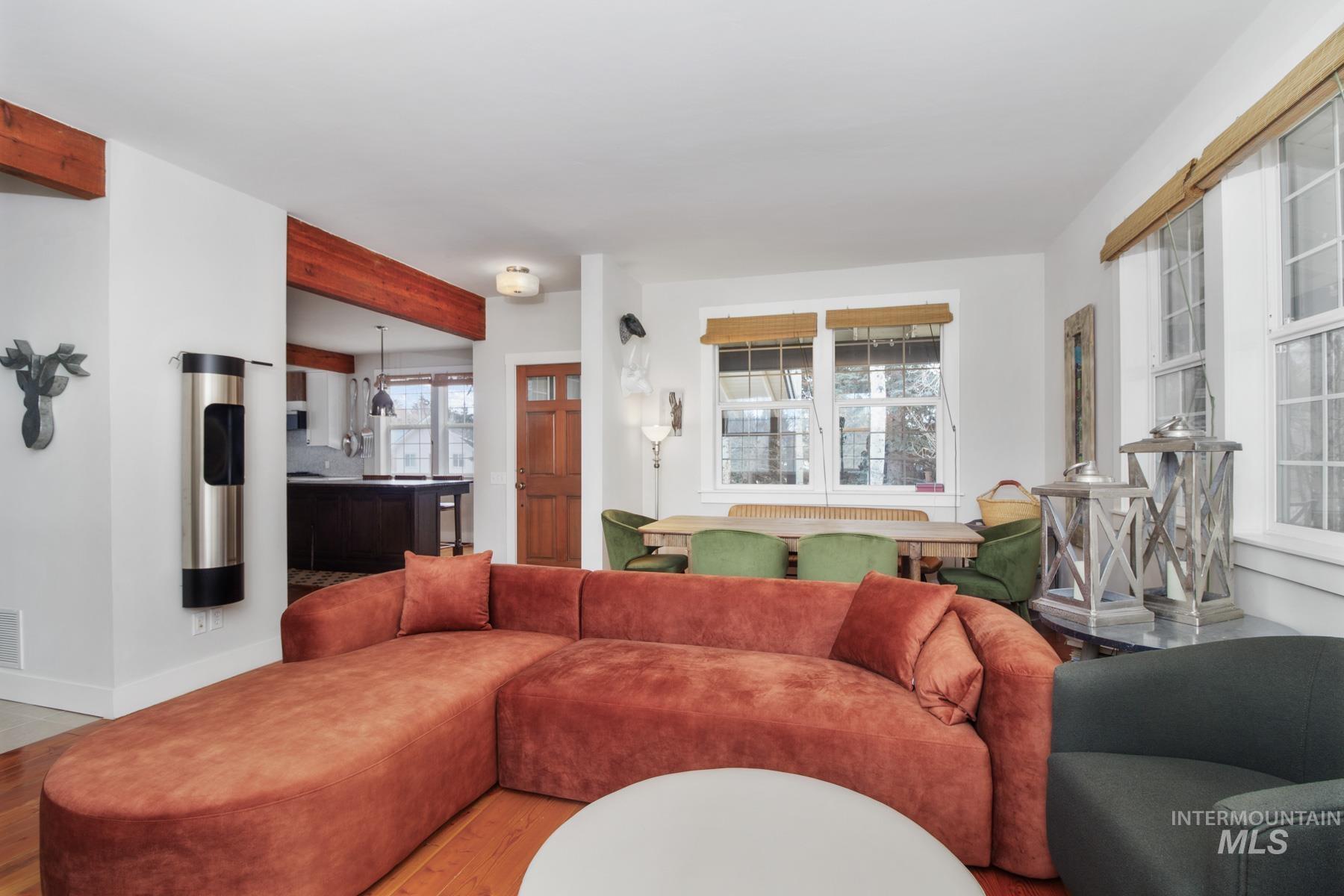 215 W Bullion Street, Hailey, Idaho 83333, 3 Bedrooms, 3 Bathrooms, Residential For Sale, Price $960,000,MLS 98973205