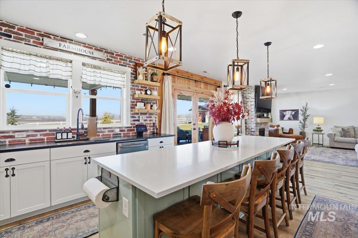 2462 Succor Creek Rd, Homedale, Idaho 83628, 4 Bedrooms, 3 Bathrooms, Residential For Sale, Price $1,050,900,MLS 98973206