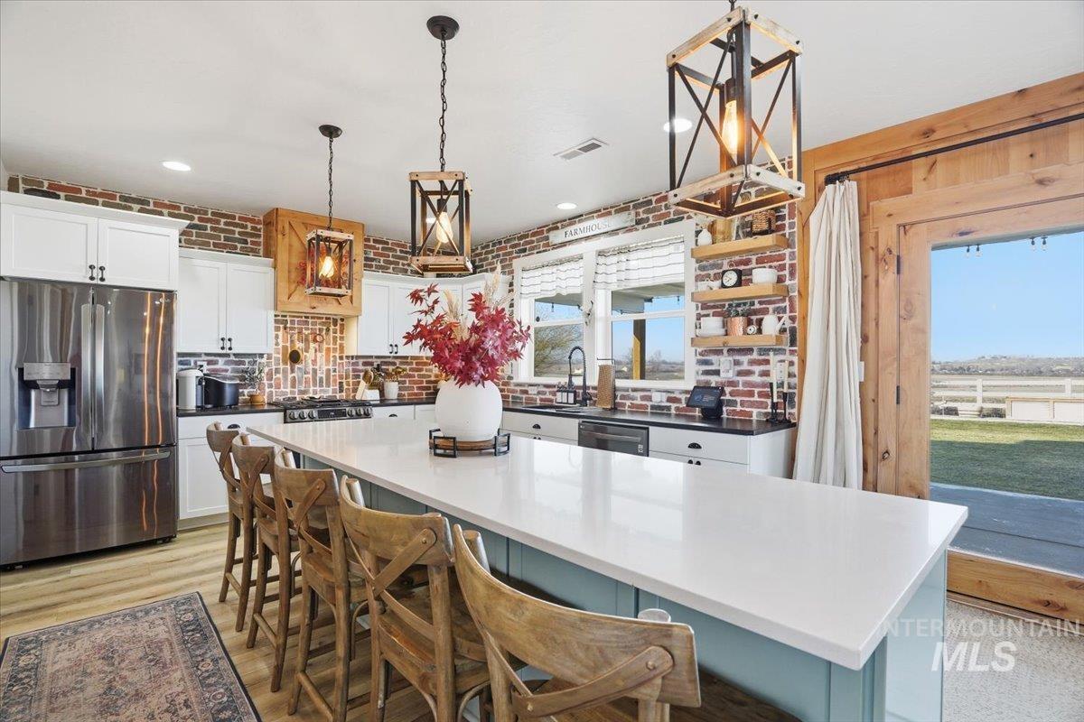 2462 Succor Creek Rd, Homedale, Idaho 83628, 4 Bedrooms, 3 Bathrooms, Residential For Sale, Price $1,050,900,MLS 98973206