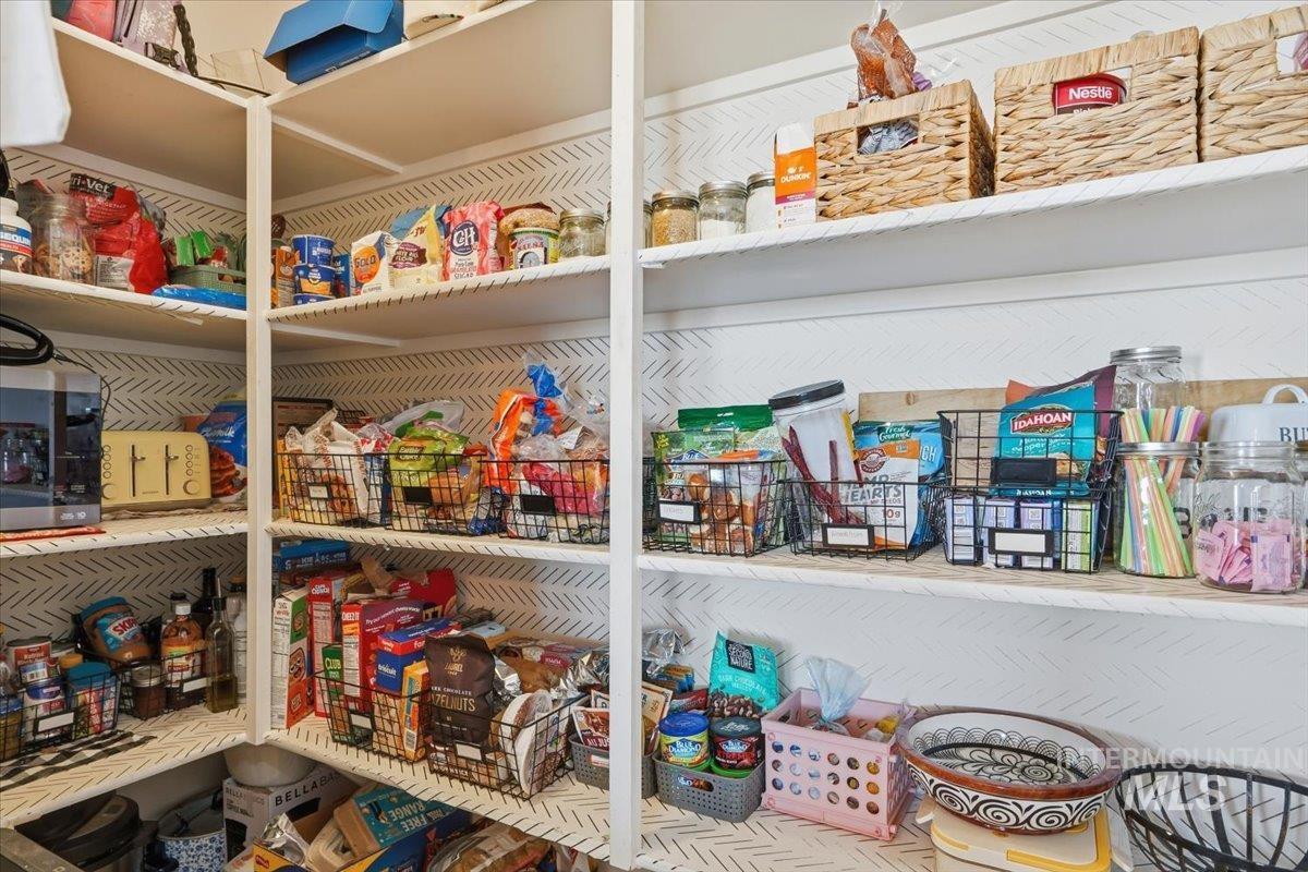 2462 Succor Creek Rd, Homedale, Idaho 83628, 4 Bedrooms, 3 Bathrooms, Residential For Sale, Price $1,050,900,MLS 98973206