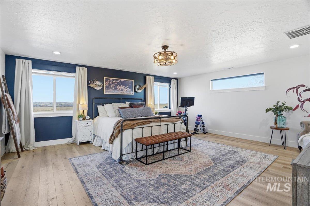 2462 Succor Creek Rd, Homedale, Idaho 83628, 4 Bedrooms, 3 Bathrooms, Residential For Sale, Price $1,050,900,MLS 98973206