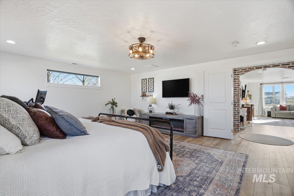 2462 Succor Creek Rd, Homedale, Idaho 83628, 4 Bedrooms, 3 Bathrooms, Residential For Sale, Price $1,050,900,MLS 98973206