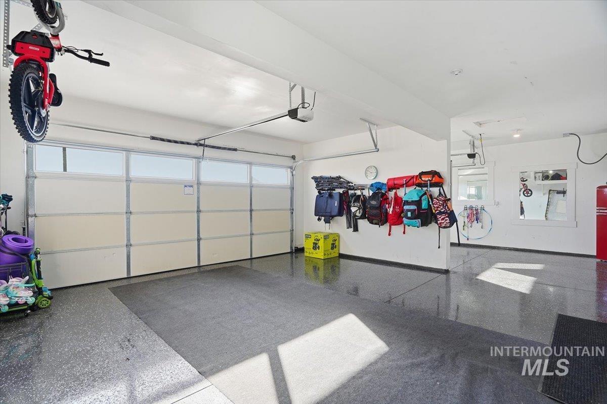 2462 Succor Creek Rd, Homedale, Idaho 83628, 4 Bedrooms, 3 Bathrooms, Residential For Sale, Price $1,050,900,MLS 98973206