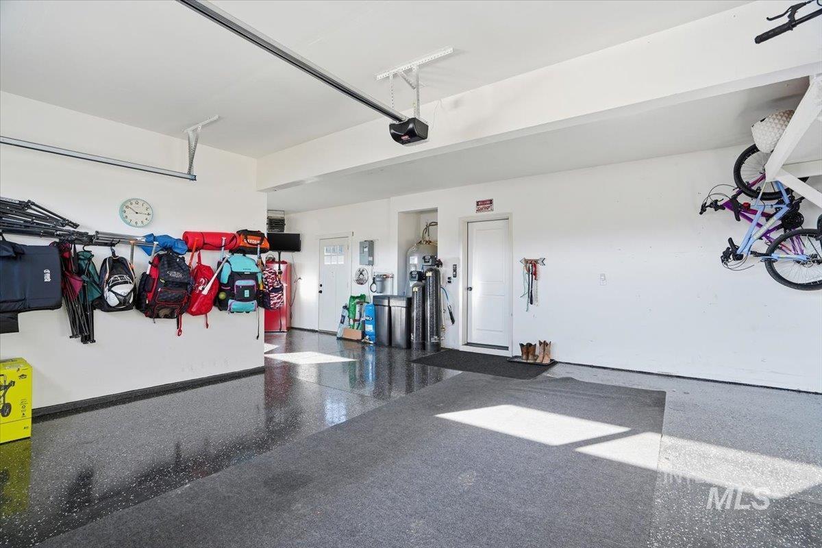 2462 Succor Creek Rd, Homedale, Idaho 83628, 4 Bedrooms, 3 Bathrooms, Residential For Sale, Price $1,050,900,MLS 98973206