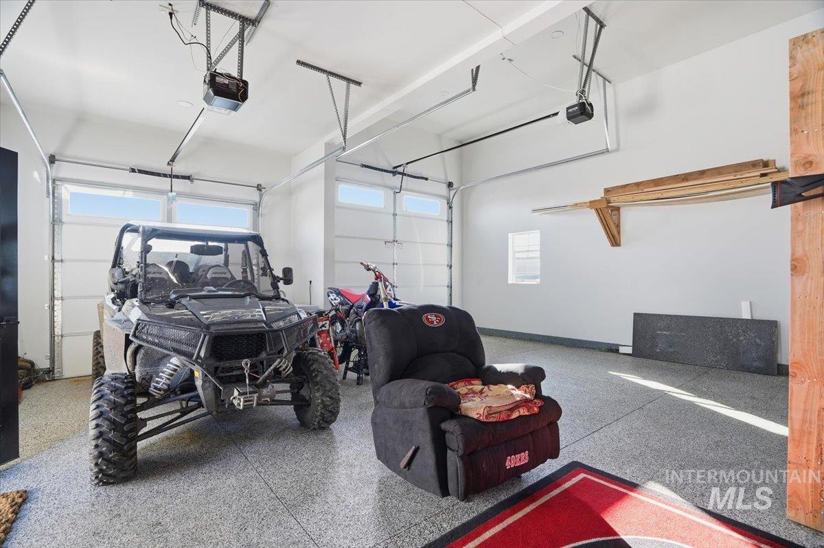 2462 Succor Creek Rd, Homedale, Idaho 83628, 4 Bedrooms, 3 Bathrooms, Residential For Sale, Price $1,050,900,MLS 98973206