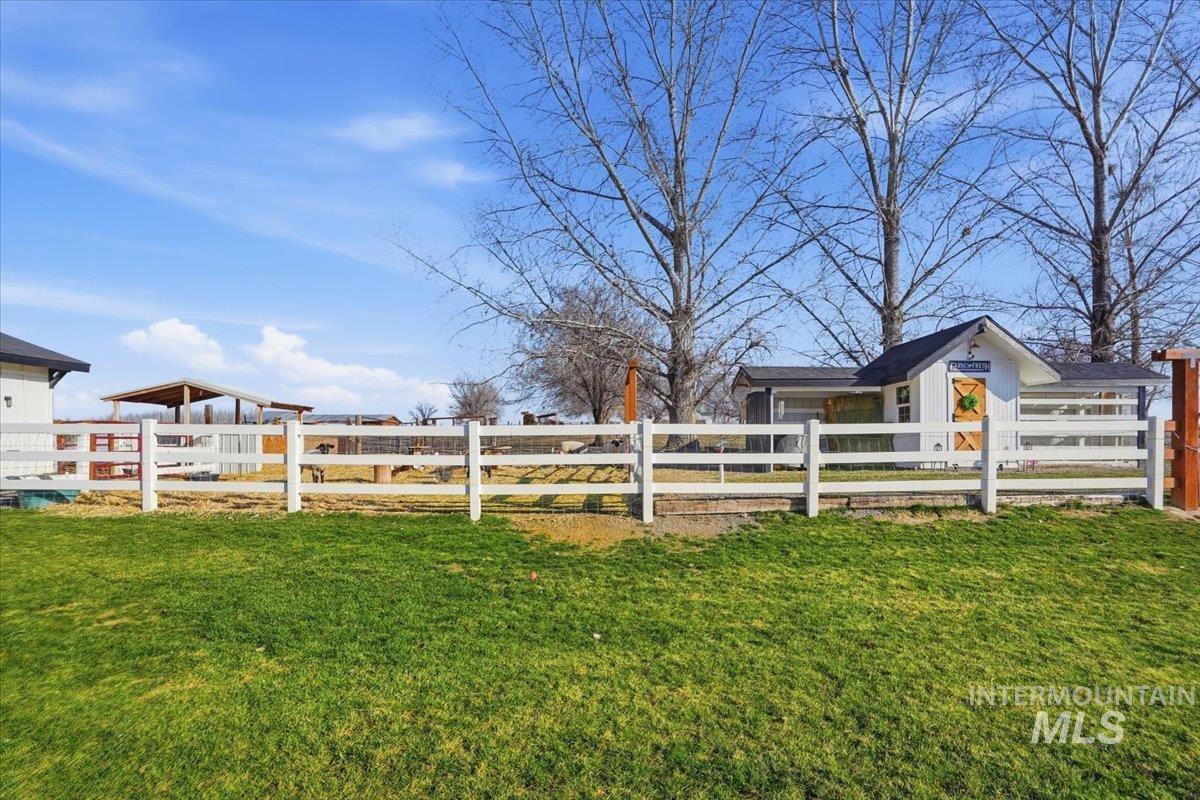 2462 Succor Creek Rd, Homedale, Idaho 83628, 4 Bedrooms, 3 Bathrooms, Residential For Sale, Price $1,050,900,MLS 98973206