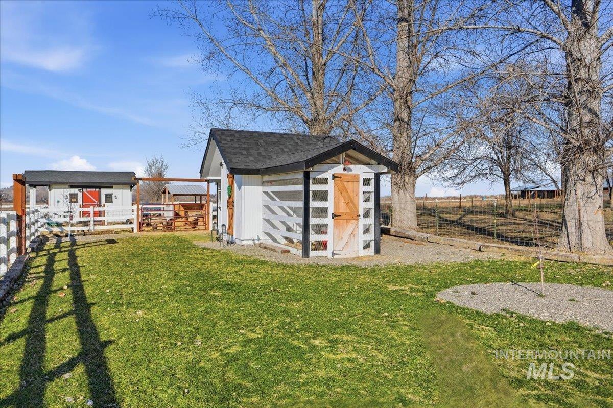 2462 Succor Creek Rd, Homedale, Idaho 83628, 4 Bedrooms, 3 Bathrooms, Residential For Sale, Price $1,050,900,MLS 98973206